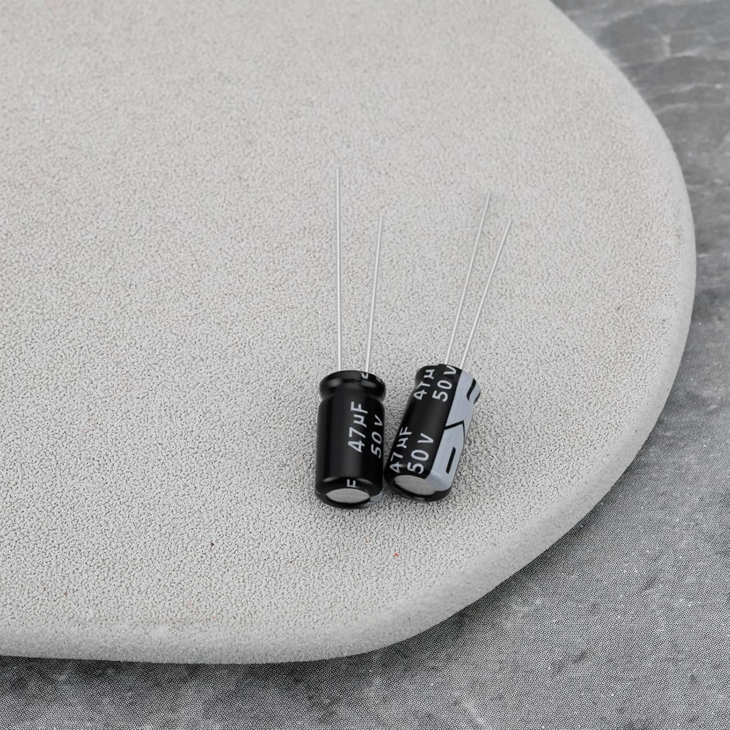 Create Idea 50Pcs 47UF 50V Electrolytic Capacitor 6.3X11Mm for Household Appliances Various Electronic Products image number 6