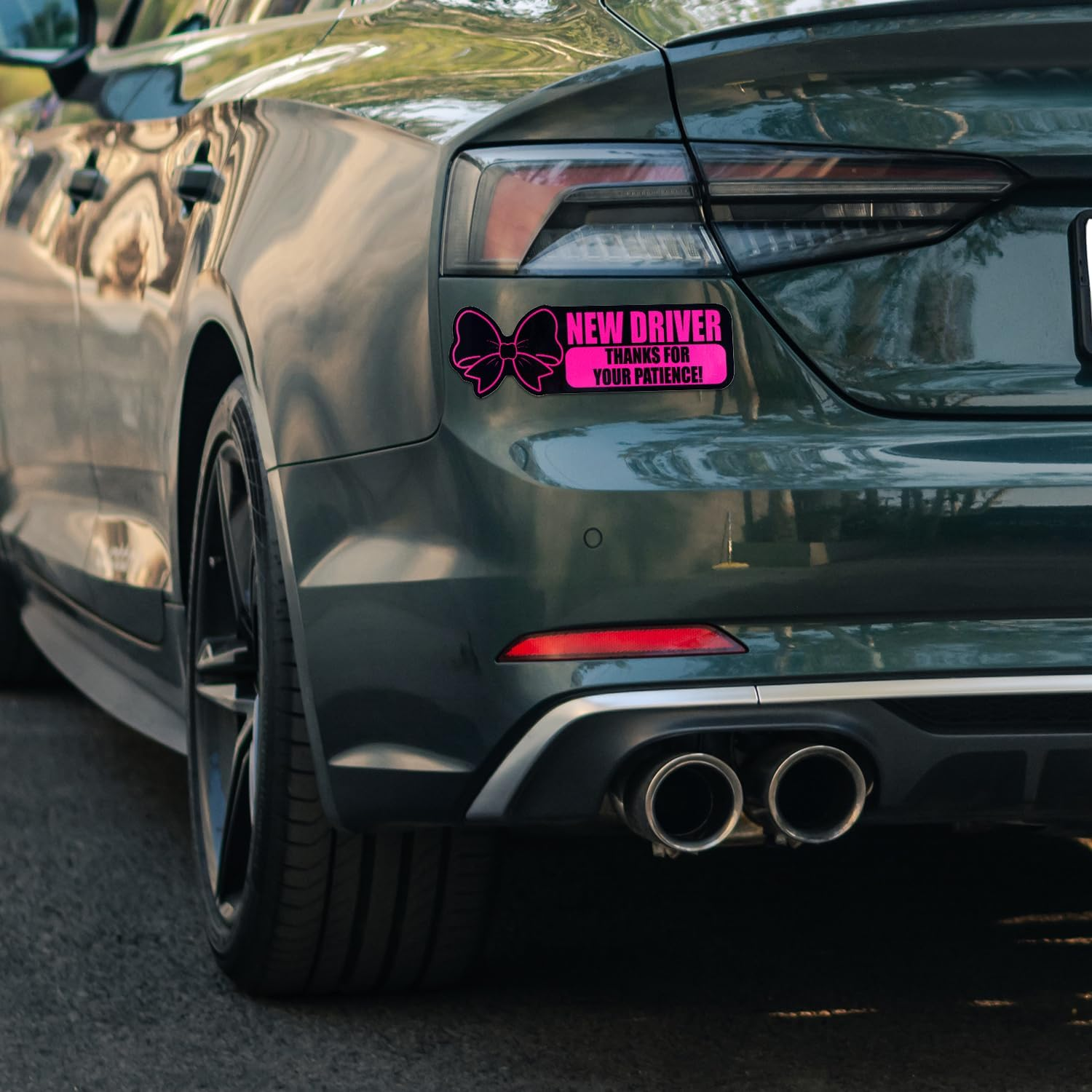 2Pcs New Driver Magnet for Car, Cute Candy Bow Reflective Rookie Driver Stickers for Car Vehicle Bumper Novice Thanks for Your Patience Removable Magnetic Student Driver Signs Car Decal Accessories image number 5