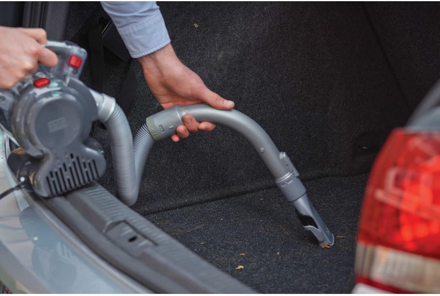 BLACK+DECKER 12V Flexi Auto Vac Dust Buster Hand Vacuum image number 1