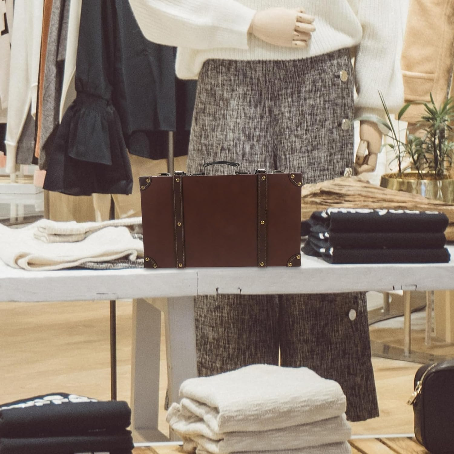 Homoyoyo Vintage Small Leather Suitcase Retro Travel Trunk Vintage Luggage Storage Organizer for Fashion Store Decor and Photography Props image number 5