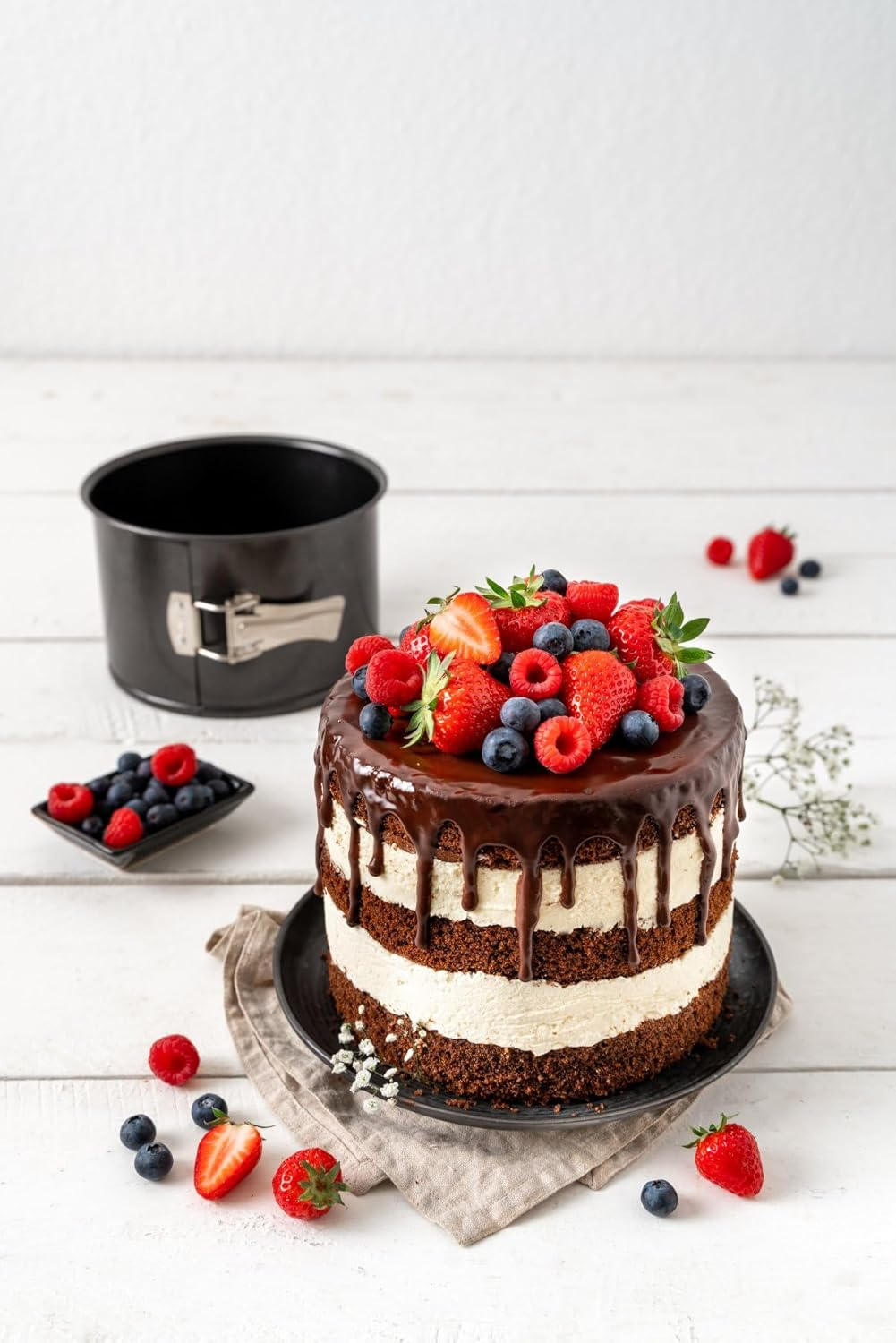 Zenker Springform Cake Tin Extra High - 18 Cm Diameter - Black Metallic Sheet Steel with Non-Stick Coating - Ideal for High Cakes and Italian Panettone - Made in Germany image number 2