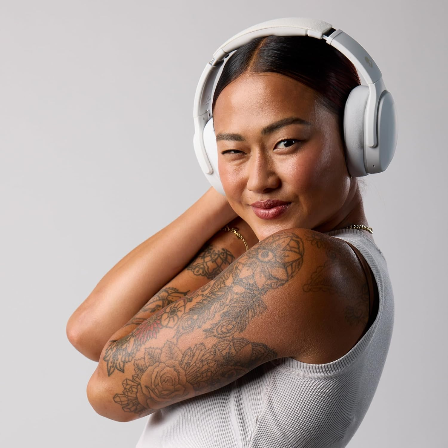 Skullcandy Crusher Evo Wireless Bluetooth Headphones with Multi-Sensory Bass and Charging Cable, Bone image number 6