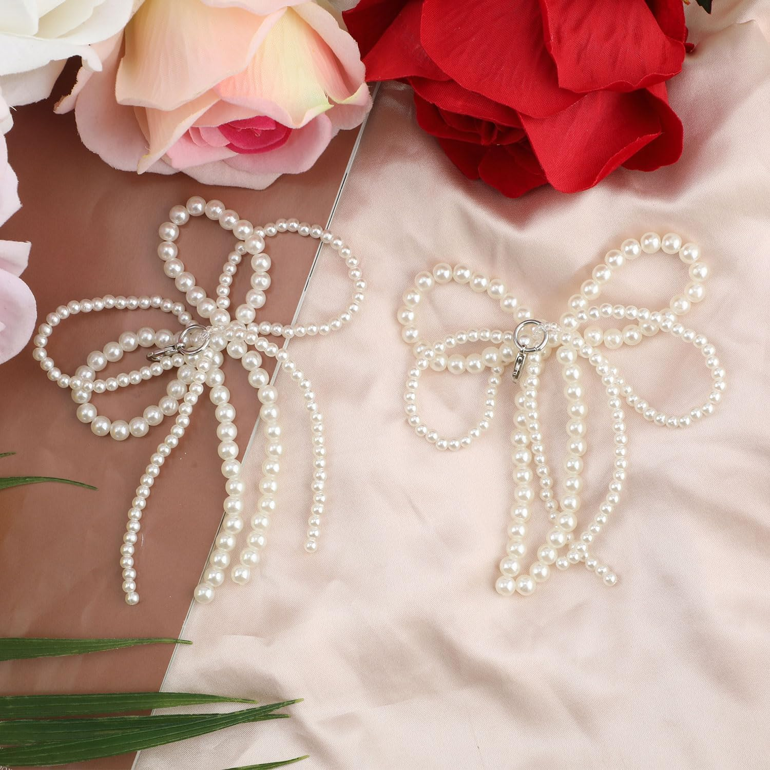 2 Pcs Pearl Bow Shoes Charm, Pearl Bowknot Keychain for Purse Shoe Decoration Cute Keychain for Women Key Ring Accessories for Shoes Clothing Sneakers Bag Shoelace, White image number 5