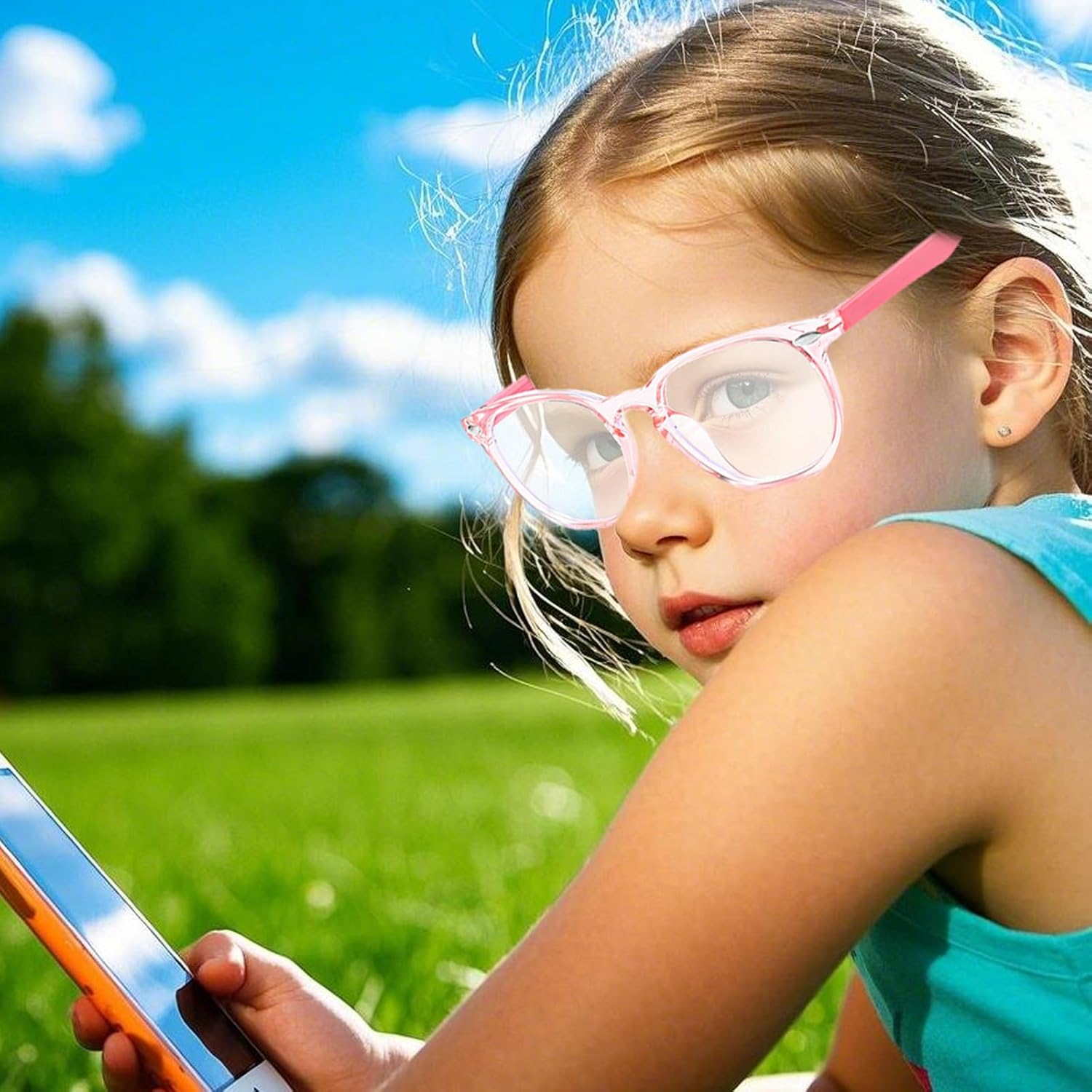 Ultimate Blue Light Blocking Glasses for Kids &ndash; anti Glare, anti Eye Strain, Retro Design Gaming Eyewear with Spring Hinges (One Size Fits All) image number 3