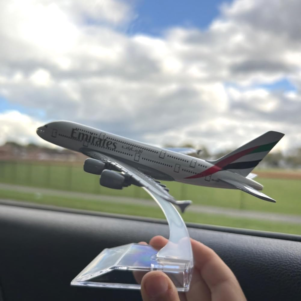 SUNSK Aircraft Model Alloy Airbus A380 Emirates Aircraft Metal Model 1/400 Scale Diecast Aircraft Model with Stand Miniature Models Collection Gift image number 3