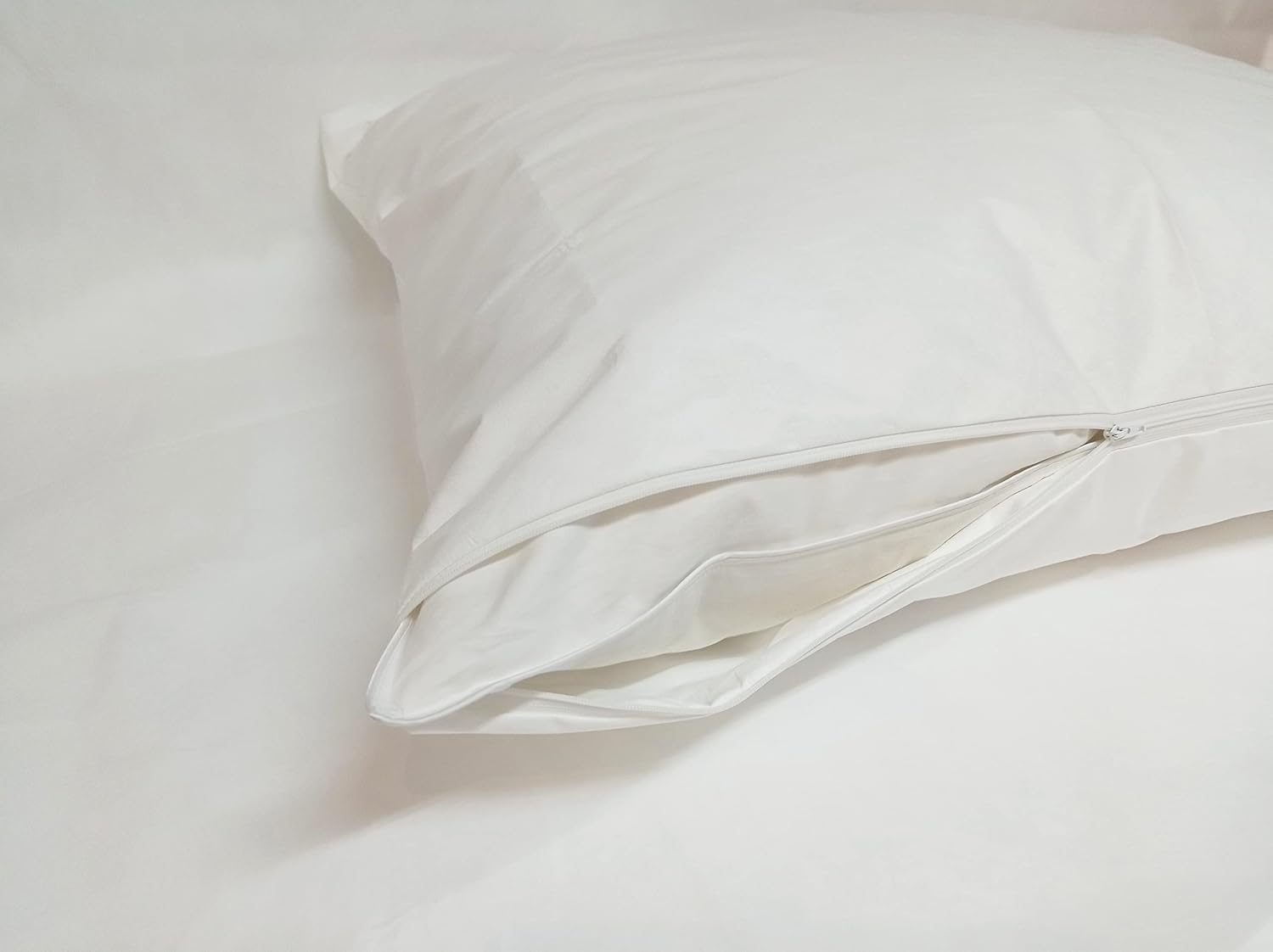 Evo-Pro-Tech Mite Bed Linen Pillowcase, Mite Protection for House Dust Allergy Sufferers, 80 X 80 Cm, White image number 1