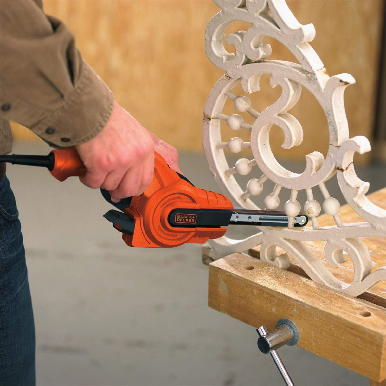 BLACK+DECKER KA900E-QS 350 W, 13 Mm File Sander with 3 Sanding Belts and Dust Collection System image number 4