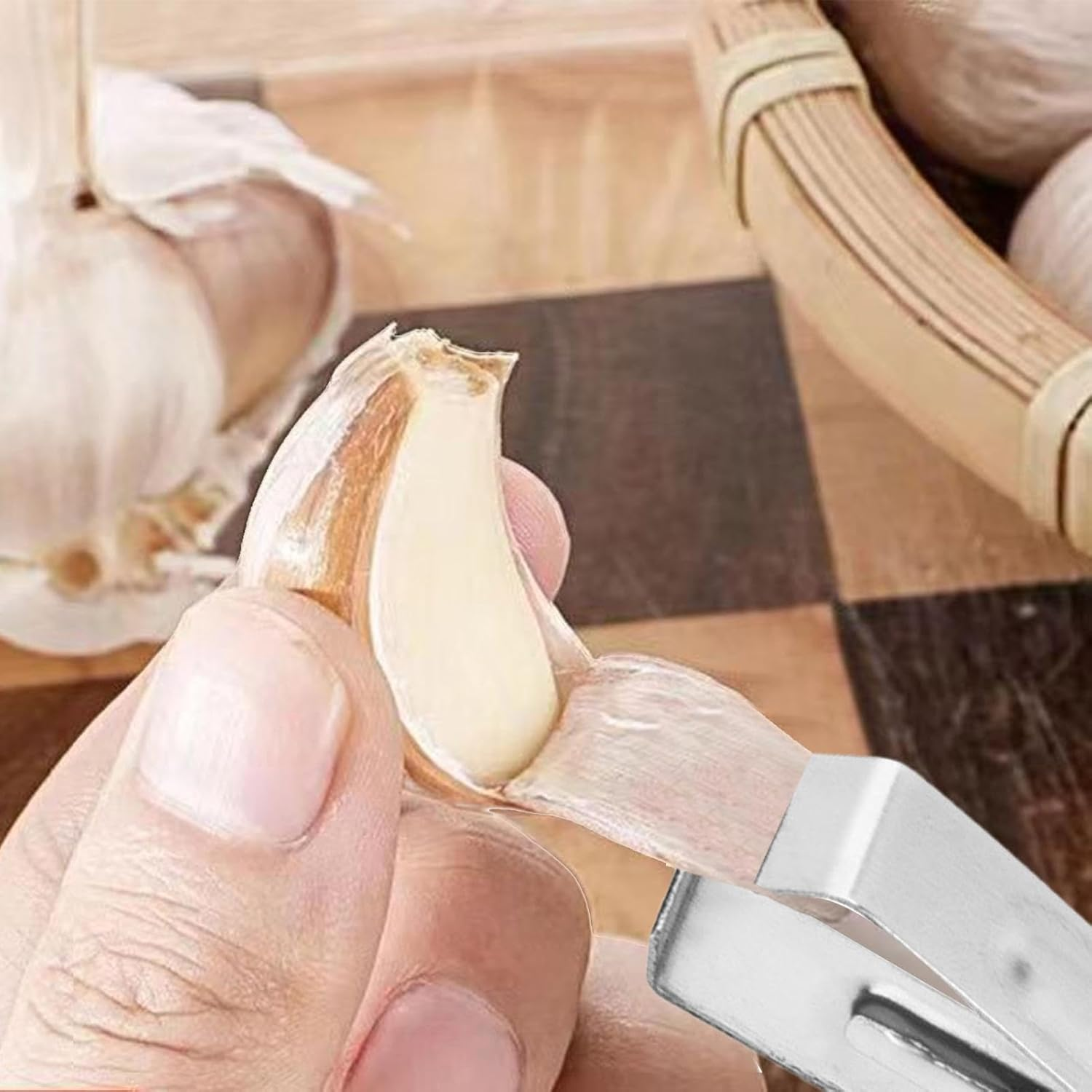 Garlic Skin Remover - Stainless Steel Tweezer Garlic Peeler Clips,Kitchen Gadgets, Comfortable Garlic Tweezers for Fish Bones & Serving Appetizers image number 6