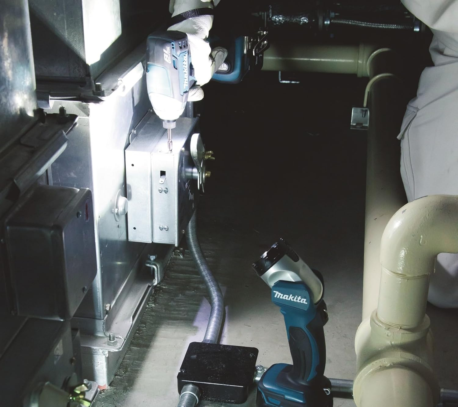 Makita 18V LED Jobsite Torch Tool Only image number 3