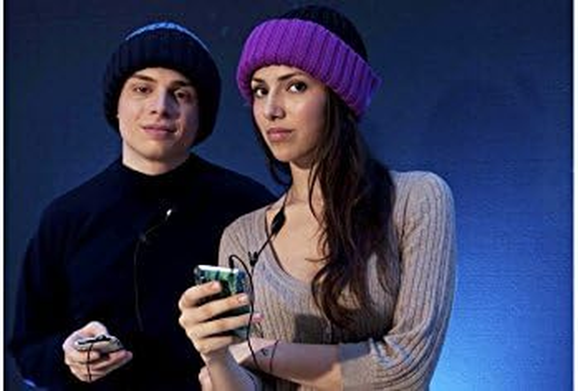 Hi-Fun Hfhihat-Wht Hi-Hat Turn up Speakers - Retail Packaging - White image number 3