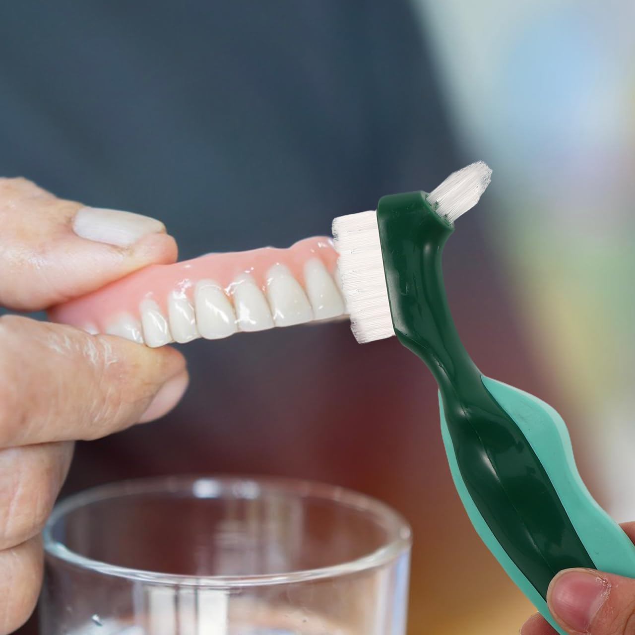 FOMIYES 2Pcs Dual Head False Teeth Brush with Hard Nylon Bristles Ergonomic Non Slip Handle for Effective Denture Cleaning and Stain Removal Portable Oral Care Tool image number 1