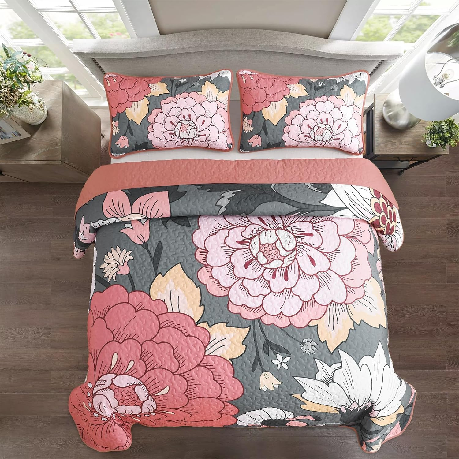 DJY Floral Quilt Set King Size Grey Pink Boho Flower Bedspread Coverlet Set 3 Pieces Soft Microfiber Farmhouse Botanical Bohemian Bedding Set with 2 Pillowcases for All Season (110''X90'') image number 6