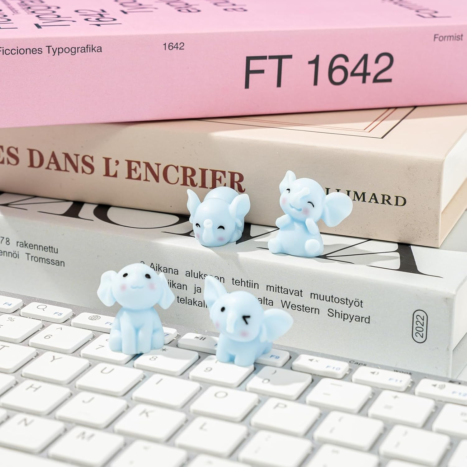 Rislobx Mini Resin Elephants Car Dashboard Decorations, 4PCS Cute Elephant Rear View Mirror Screen Ornament Interior Accessories for Home Office - Grey image number 3