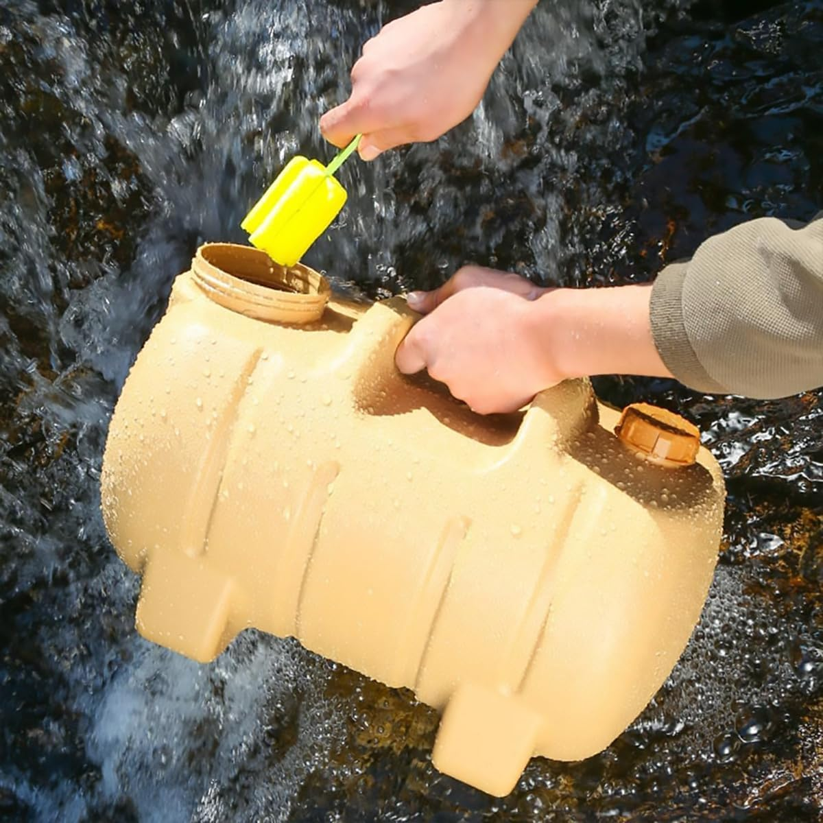 AIMALL 5.28 Gallon 20L Bpa-Free PE Water Storage Bucket with Cute Pig Design, Portable Outdoor Camping Square Drinking Container with Faucet and Cleaning Kit &ndash; Yellow image number 3