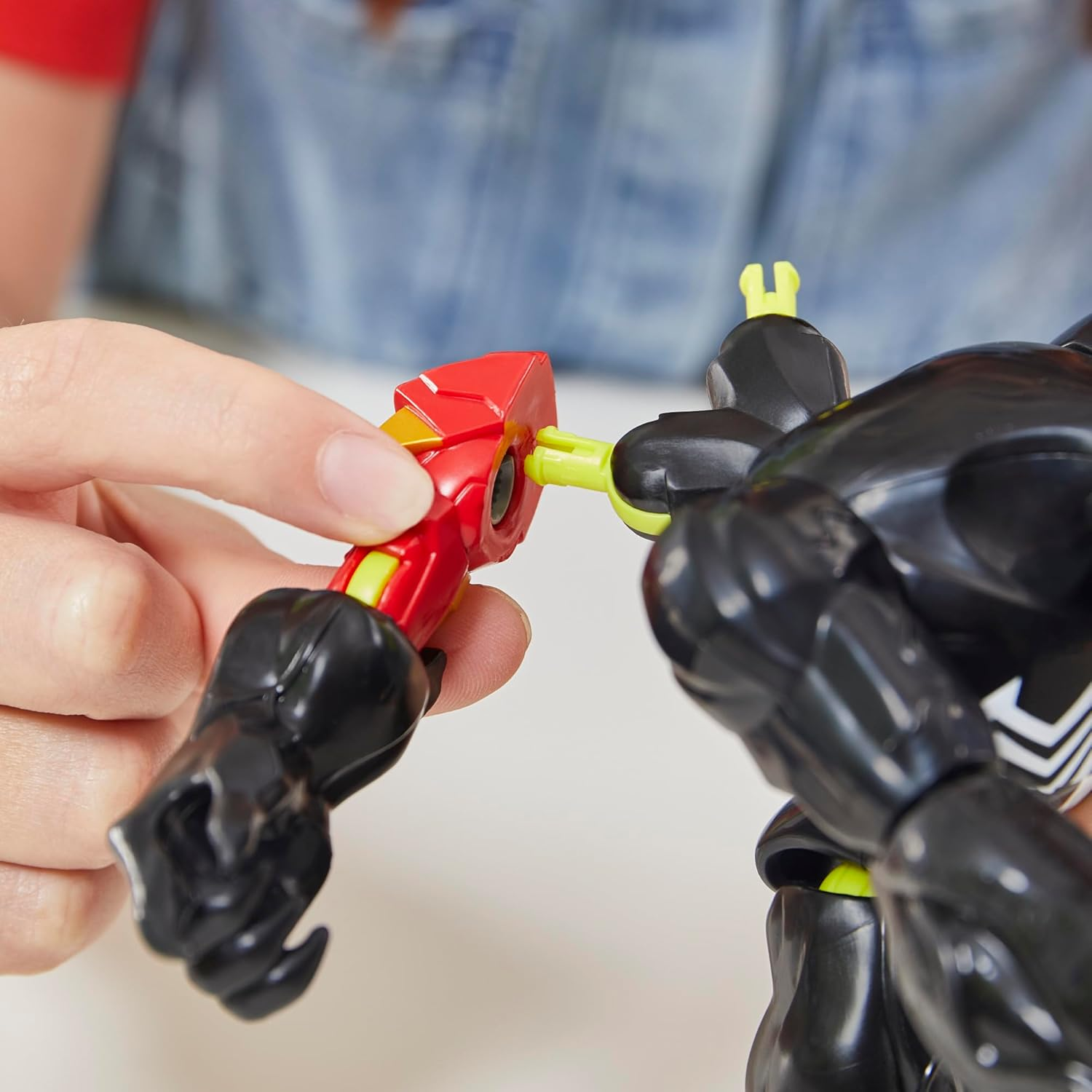 SPIDER-MAN Mixmashers Marvel Venom Customisable Mix and Match Deluxe Action Figure & Accessories image number 6