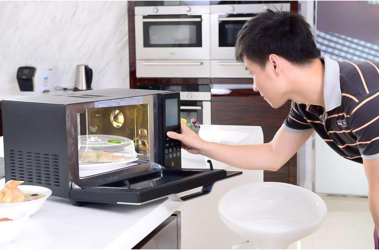 Set of 5 Microwave Plate Covers with Adjustable Steam Vents; Microwave Splatter Covers - Mixed Sizes for Large & Small Food Plates Bowls image number 5