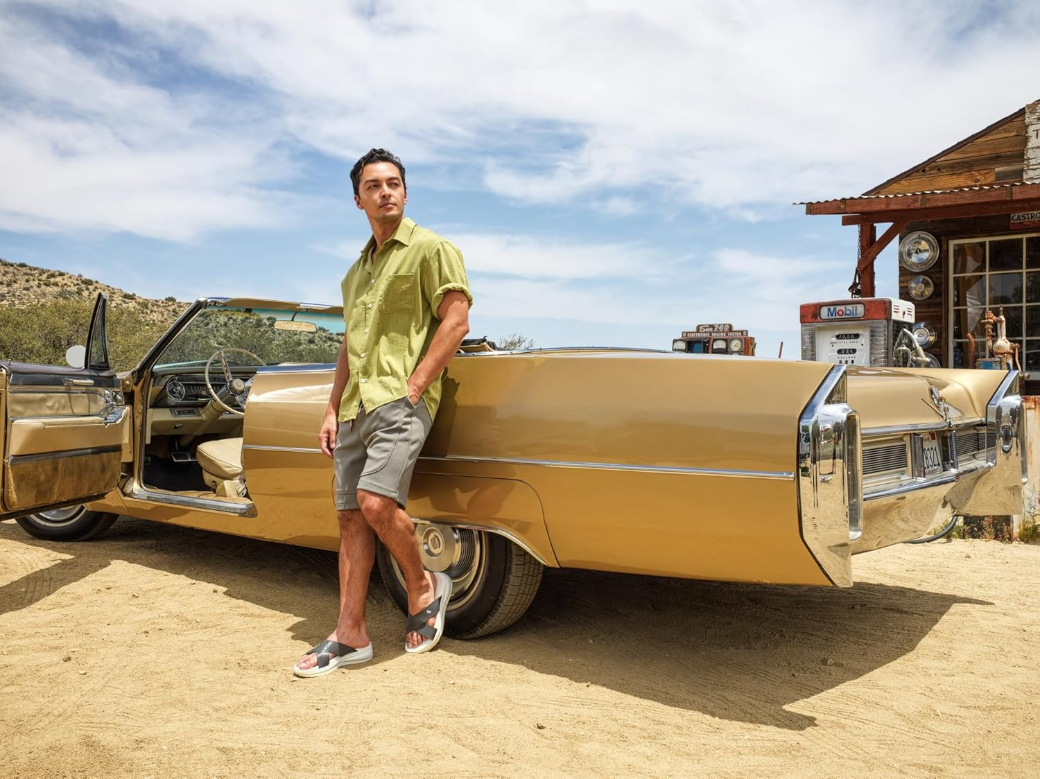 CALTO Men'S Invisible Height Increasing Elevator Shoes - Ultra Light-Weight Slip-On Comfort Sandals - 2 Inches Taller image number 6