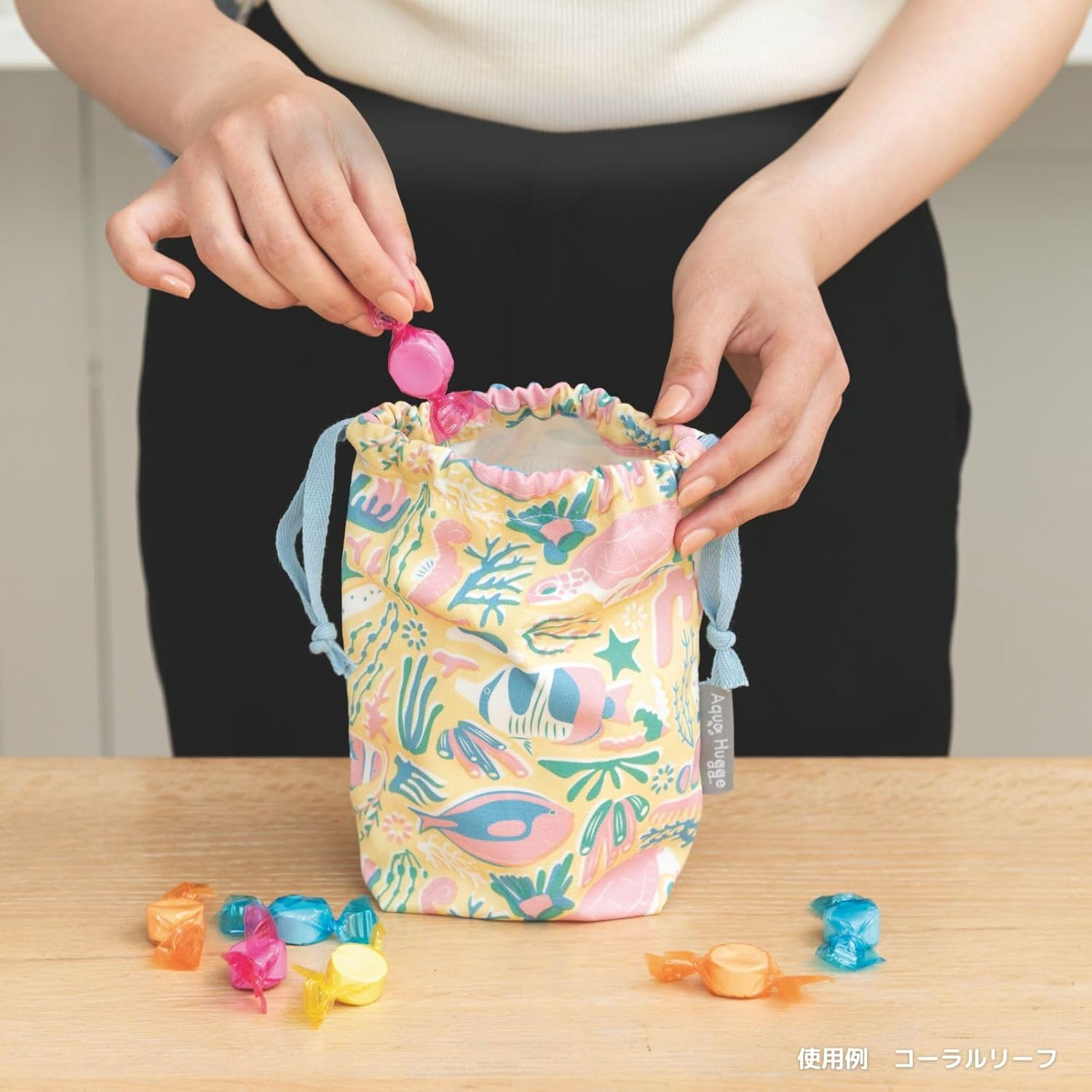 Ribuha Ao 32705-52 Aqua Huge in the SEA Drawstring Pouch, Approx. W 6.7 X D 3.0 X H 7.9 Inches (17 X 7.5 X 20 Cm), Accessory Case, Stylish, Water Creatures Pattern - Snow image number 4