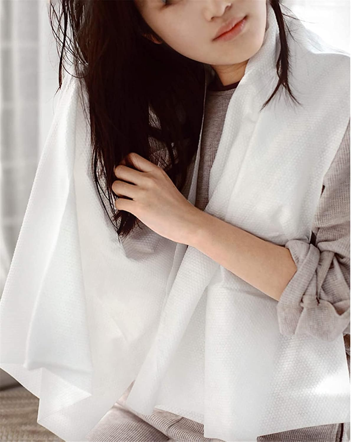 PENGQIMM Disposable Bath Towel,Big Shower Towels,Disposable Bath Towels Soft Absorbent Shower Bath Big Towels Body Towel,Portable Package for Travel,Hotel,Camping Use.27.5 X 55 Inch, White, 6 Pack image number 3