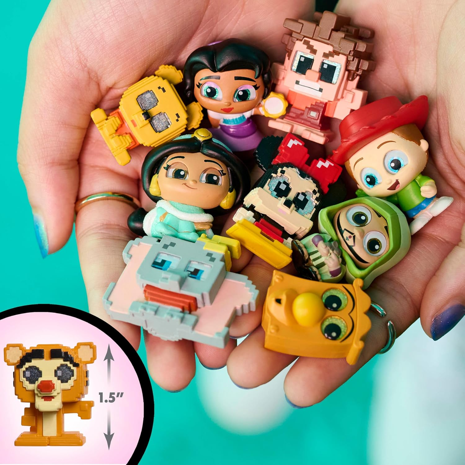 Disney Doorables Pixel Perfect Multi Peek, Surprise 1.5-Inch Collectible Figurines behind Every Door, Kids Toys for Ages 5 up by Just Play