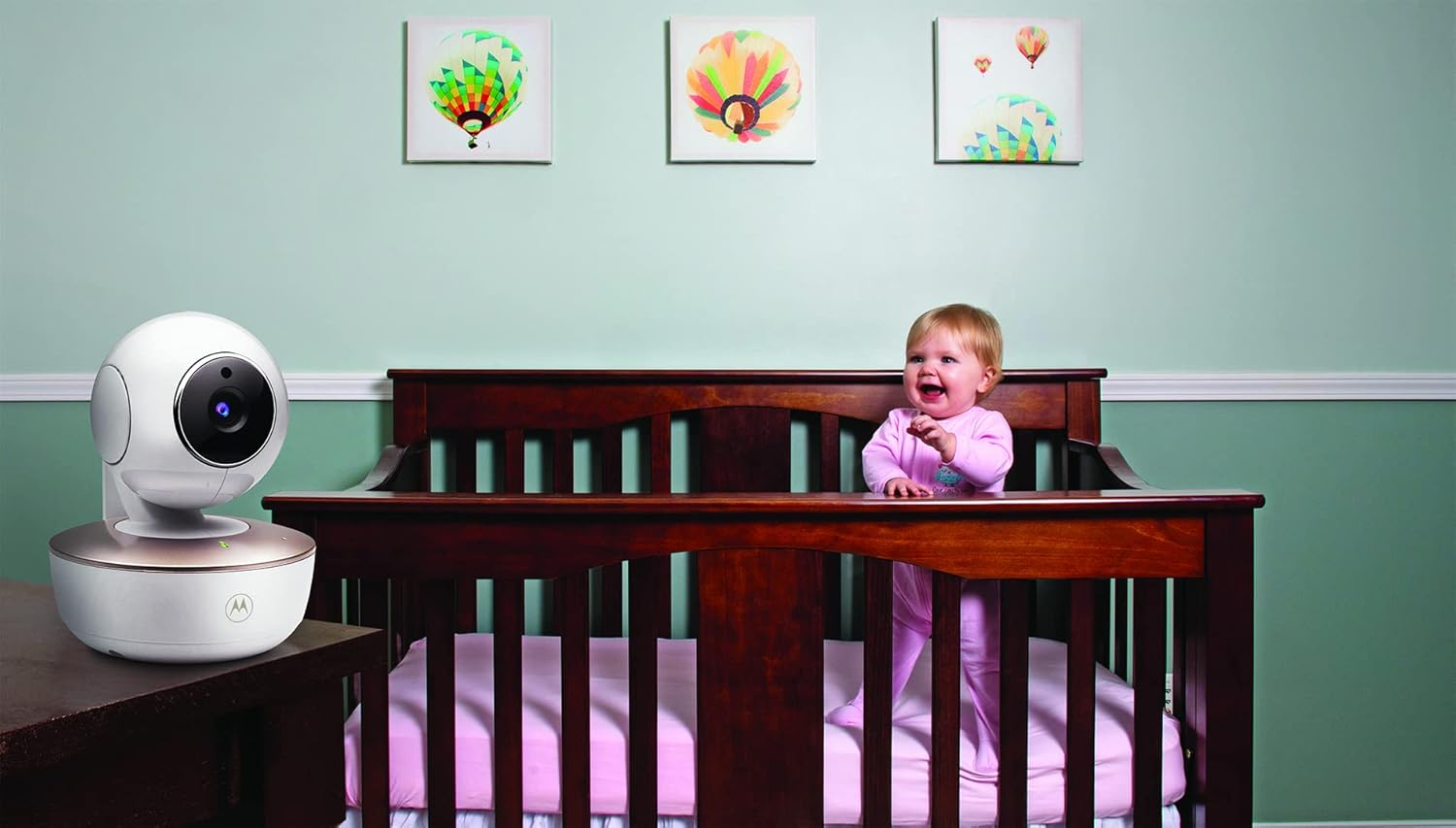 Motorola Nursery VM 855 Connected Wifi Video Baby Monitor - with Motorola Nursery App and 5-Inch Parent Unit - Night Vision, Temperature and Two-Way Talk image number 4