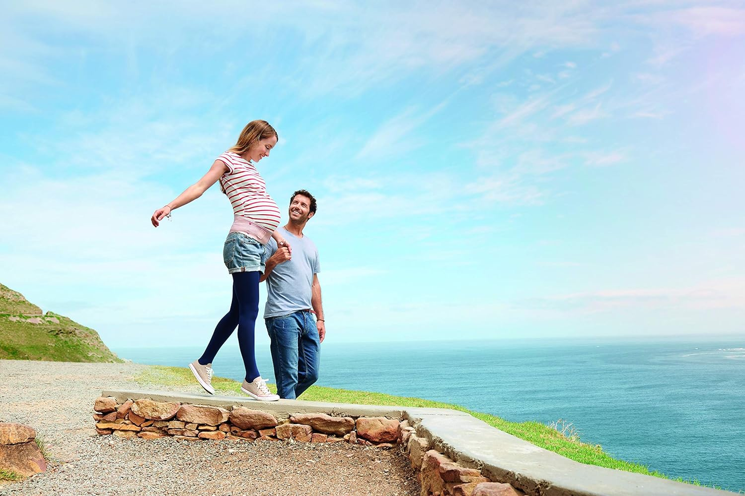 JOBST Maternity Opaque Compression Waist High Pantyhose Stockings, Closed Toe, 15-20 Mmhg Support for Legs during Pregnancy image number 5