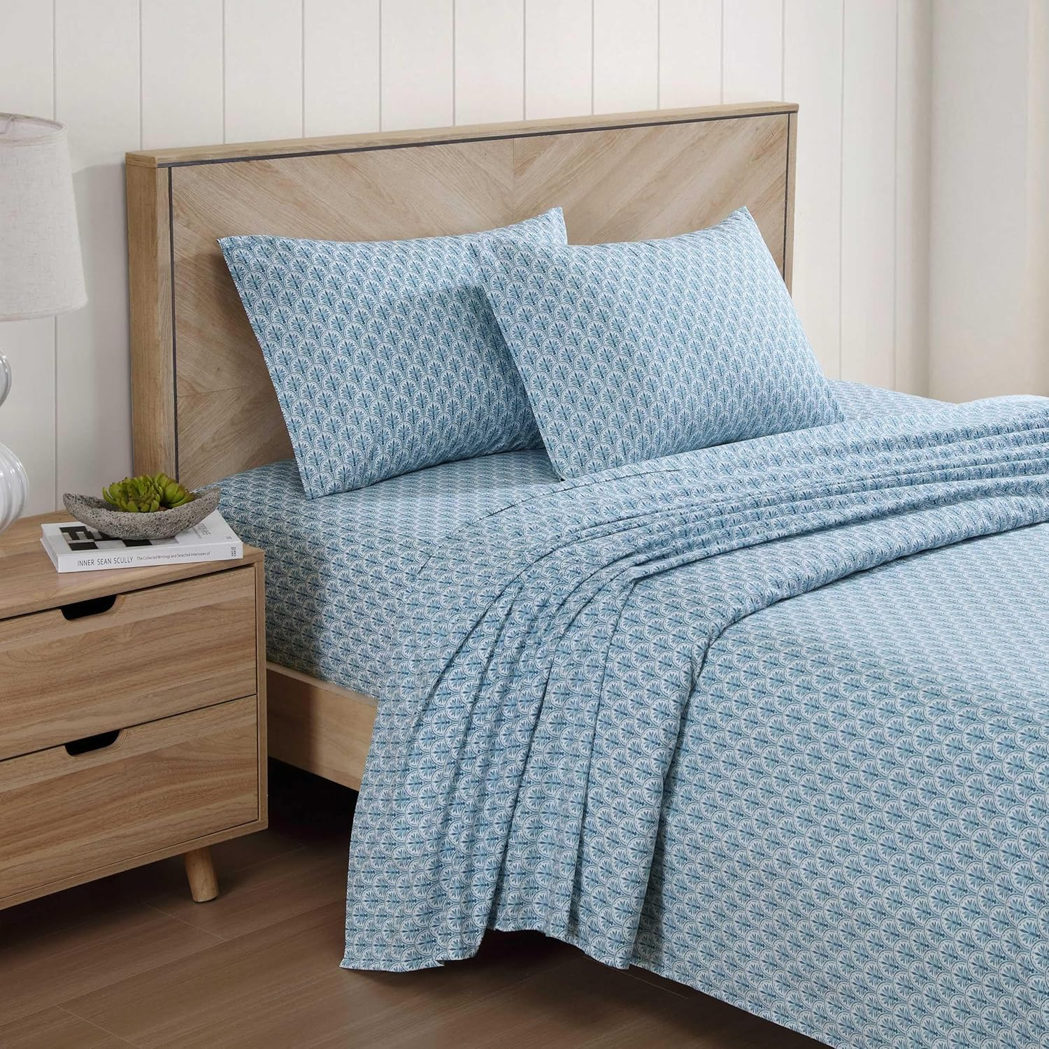 Tommy Bahama - King Sheet Set, Super Soft Cotton Percale Bedding with Matching Shams, Tropical Bedding Set, Oeko-Tex Certified (Coastal Batik Blue, King) image number 6