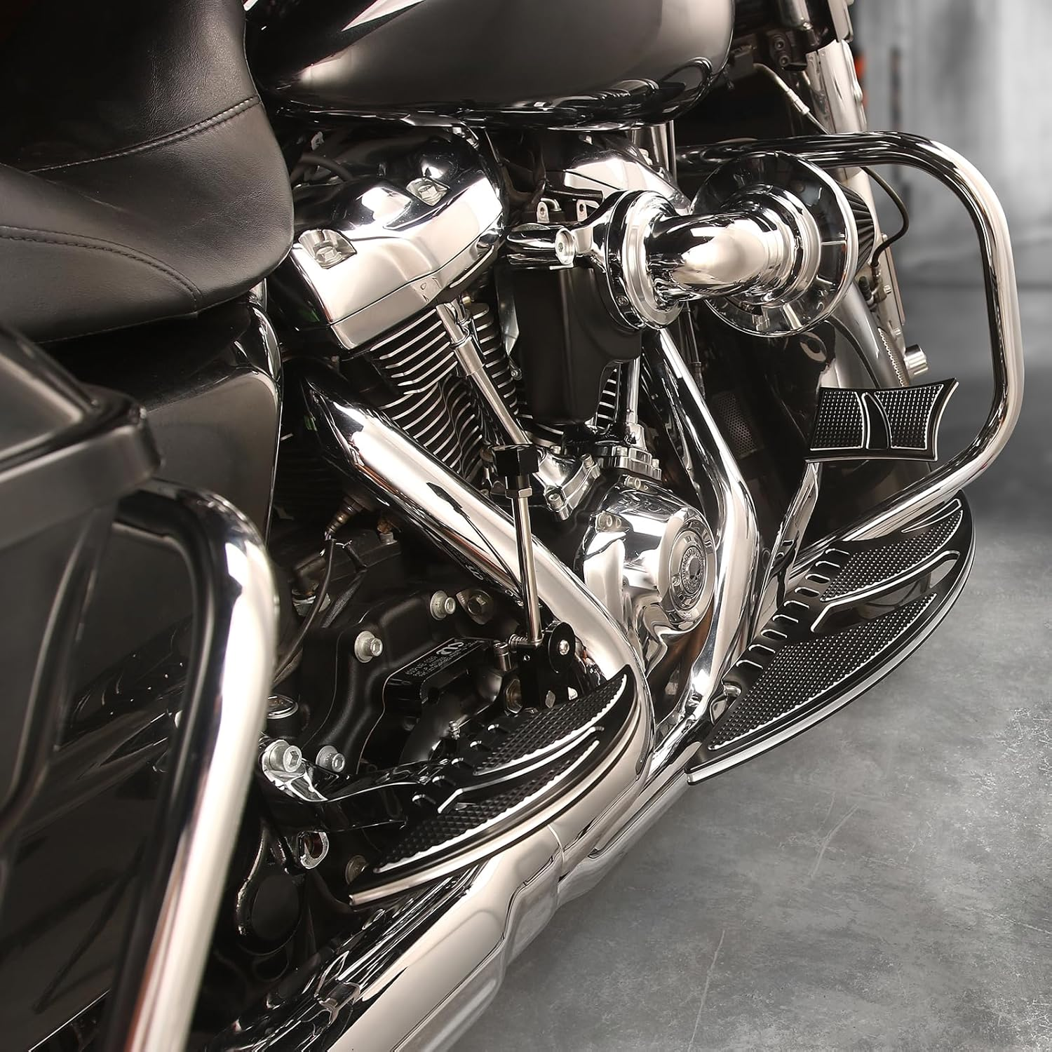 Black Rider Road Glide Floorboards Street Glide Ultra FLTRU Gear Brake Shifter Levers Electra Glide Foot Boards Roadking FLHR 2014-2023 image number 3