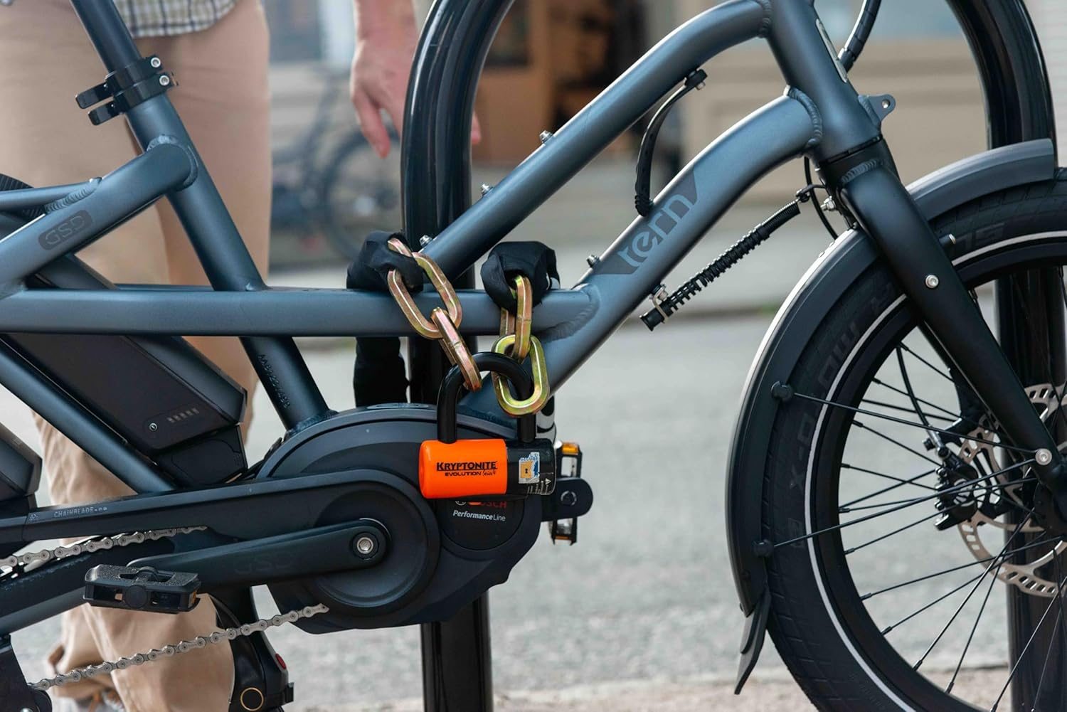 Kryptonite 999515 Black 12Mm X 39" (1210) New York Chain and Evolution Series-4 Orange 14Mm Disc Lock image number 6