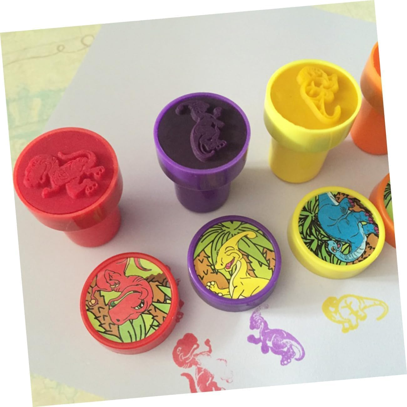 12 Pcs Animals Dinosaur Stamps Signet Animals Themed Self-Inking Stampers Birthday Party Favors Supplies Washable Stampers Crafts Party Favor School Prizes image number 1