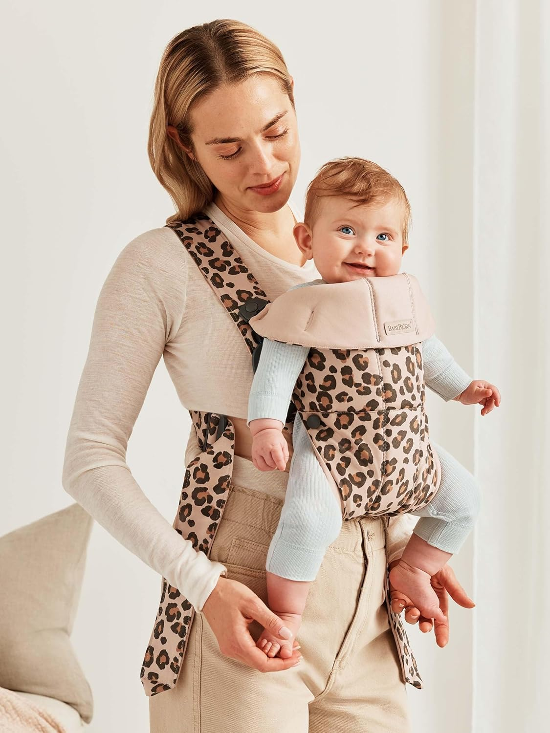 Babybj&ouml;rn Baby Carrier Mini, Cotton, Beige/Leopard, 1 Count image number 2