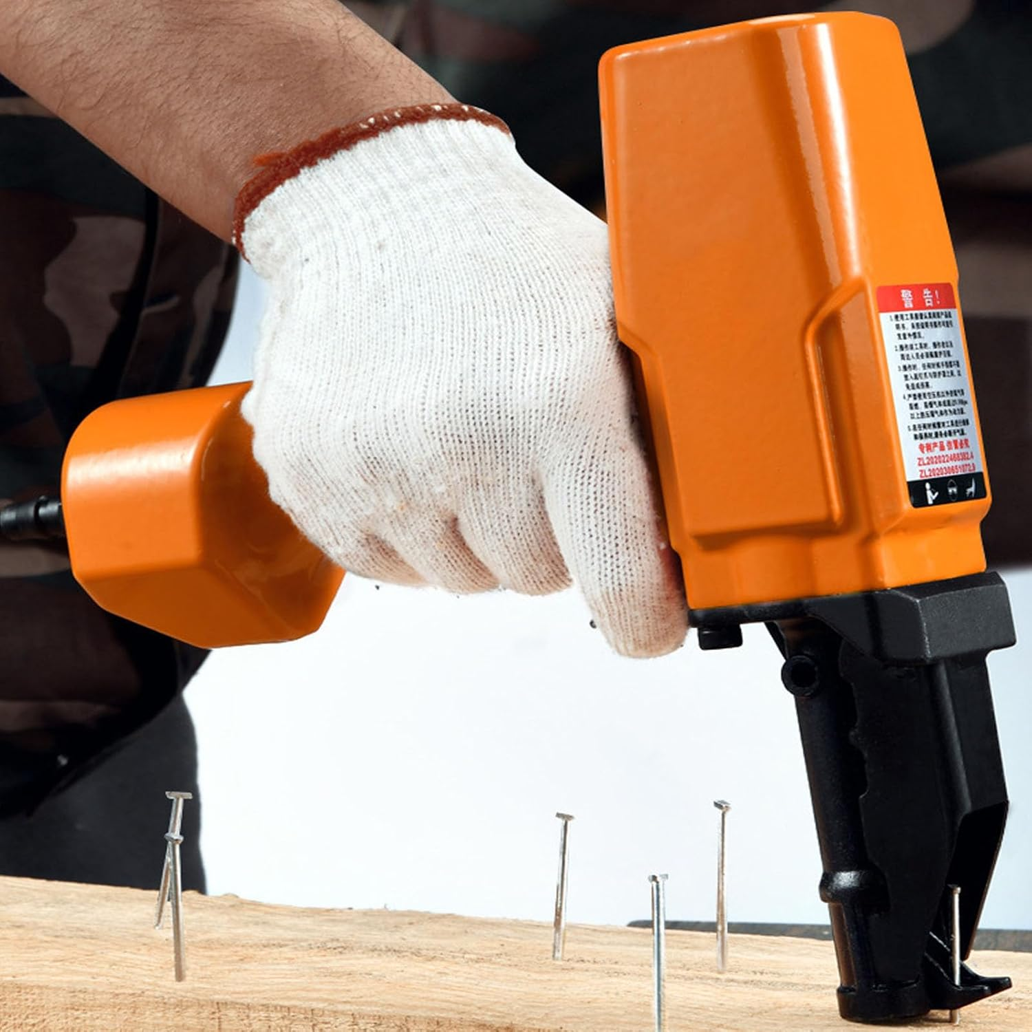 Air Nail Puller & Remover, Ergonomic Pneumatic Denailer Tool for Recycled Wood Fence Pallet image number 2