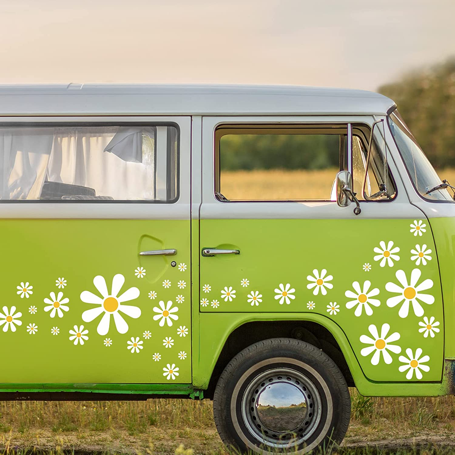 Fuutreo 12 Sheets Daisy Stickers 133 Pieces Flower Decals Vinyl Self Adhesive for Car Mirror Window Clings Laptop Decoration, Assorted Sizes (Multicolor) (Fuutreo-Daisy Car-03)