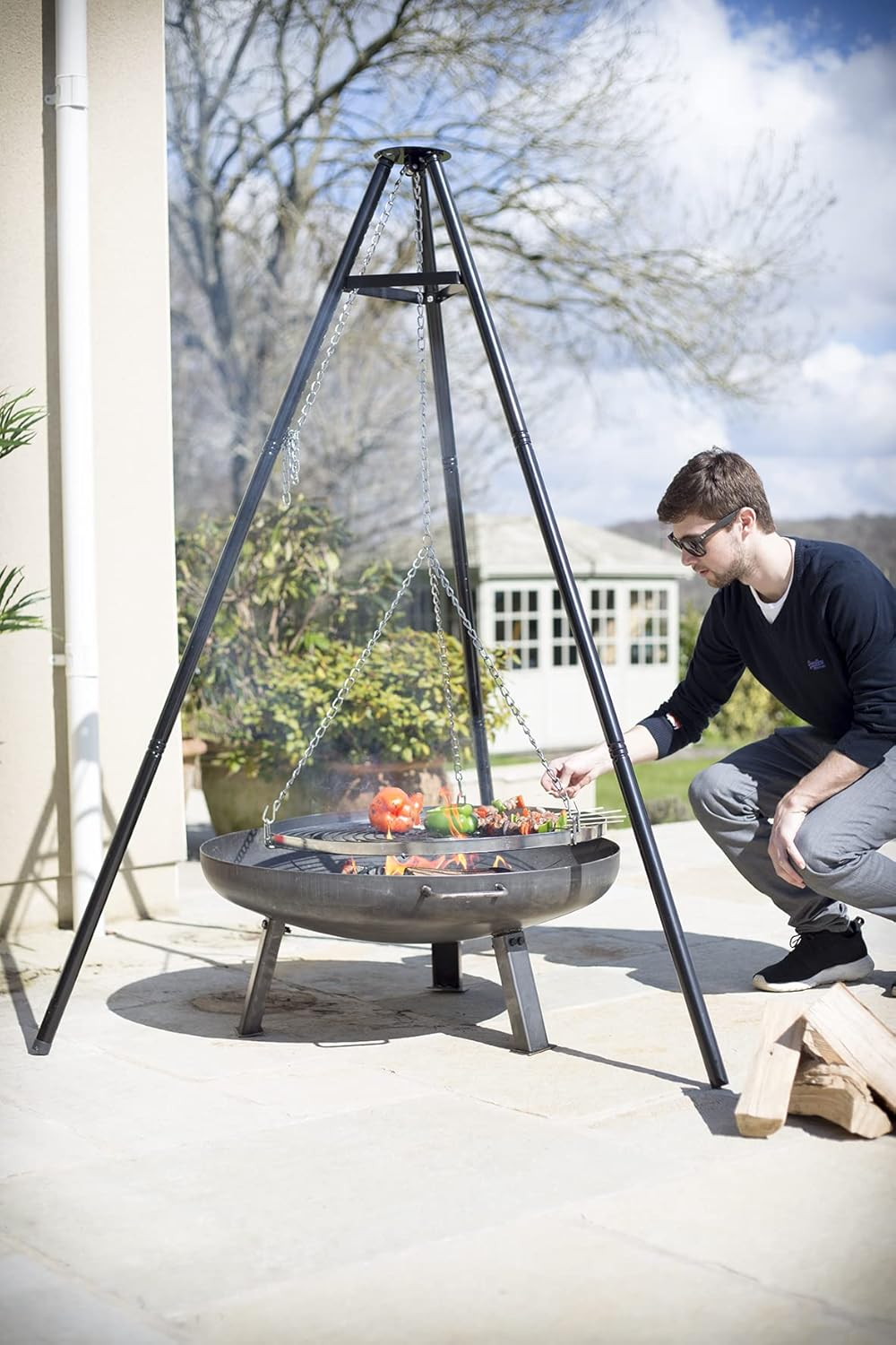 La Hacienda 55578 Tripod Grill, Steel, Black image number 2