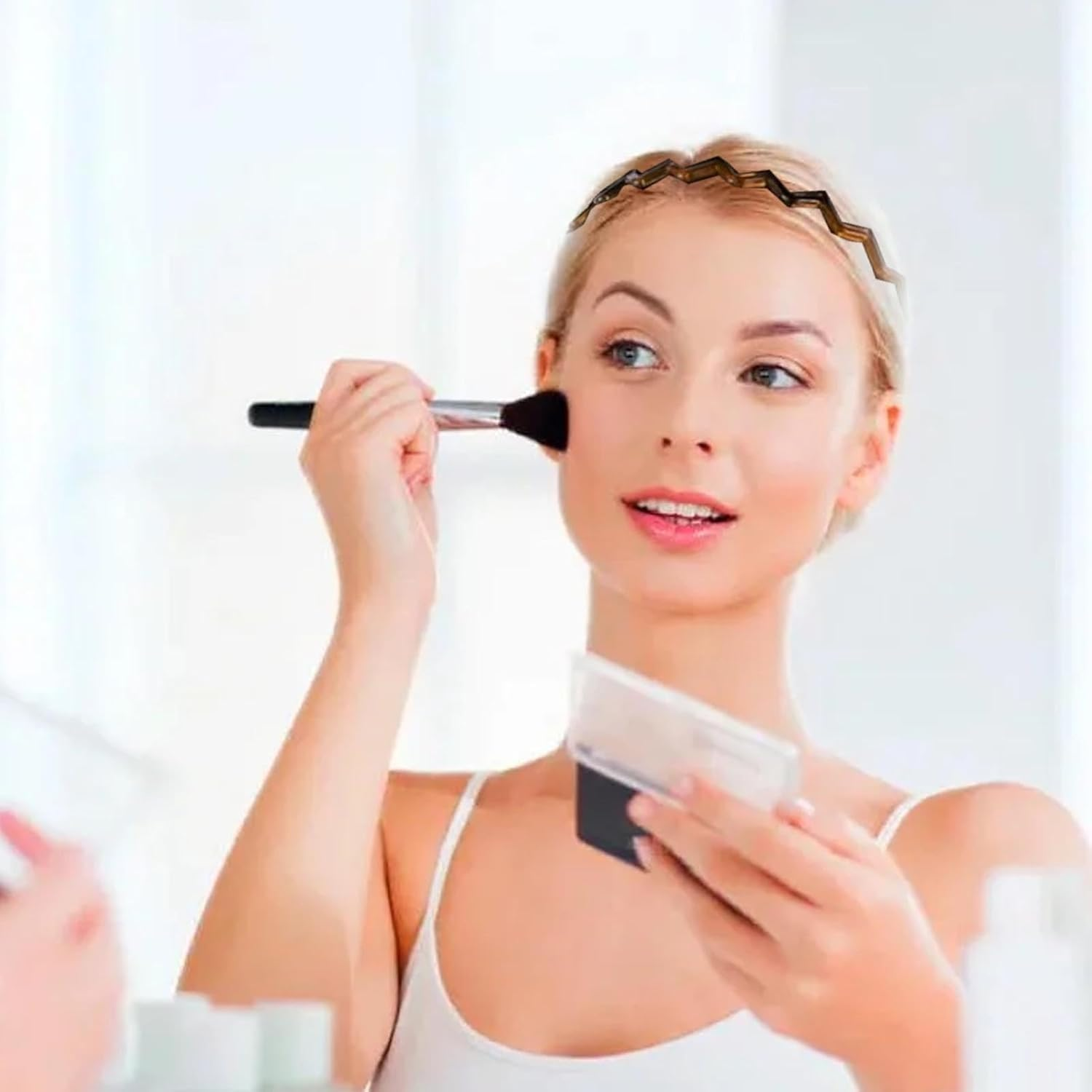 KOMUNJ Pack of 3 Zigzag Headbands, Women'S Comfort Zig Zag Headband for Women, Men, 3 Colours image number 1