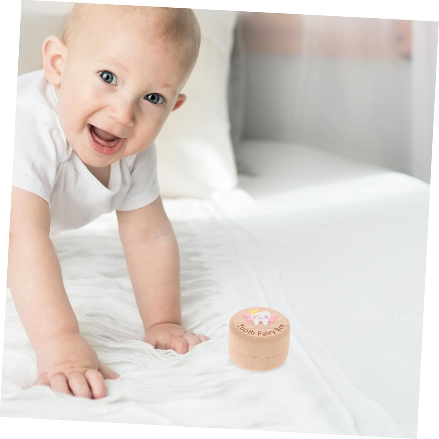 Wooden Tooth Holder Box Portable Boys and Girls Teeth Collector Fetal Hair Saver Organizer image number 2