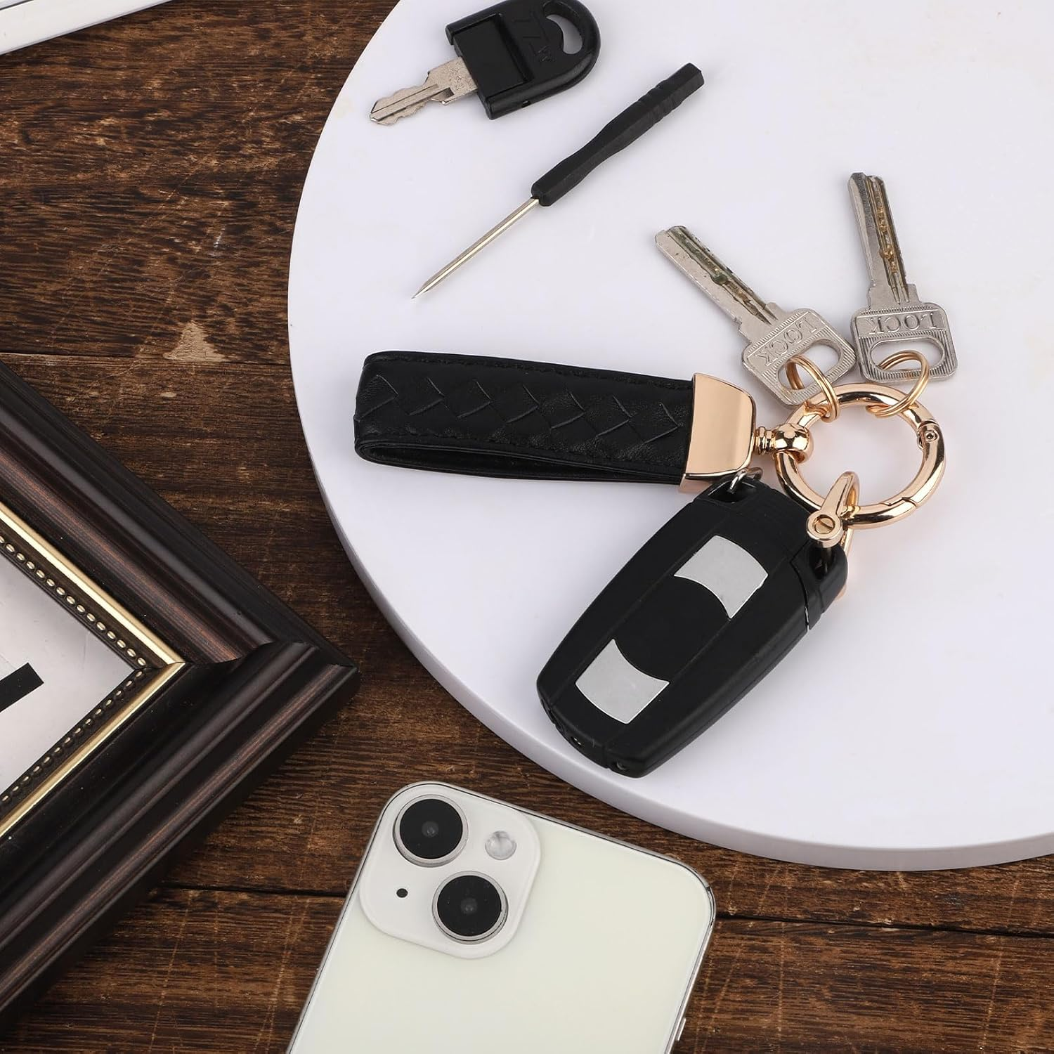 Genuine Leather Car Keychain, Car Key Chain Key Fob Holder with Anti-Lost D-Ring Keyrings and Screwdriver for Men Women Birthday Gift, Black, Large image number 3