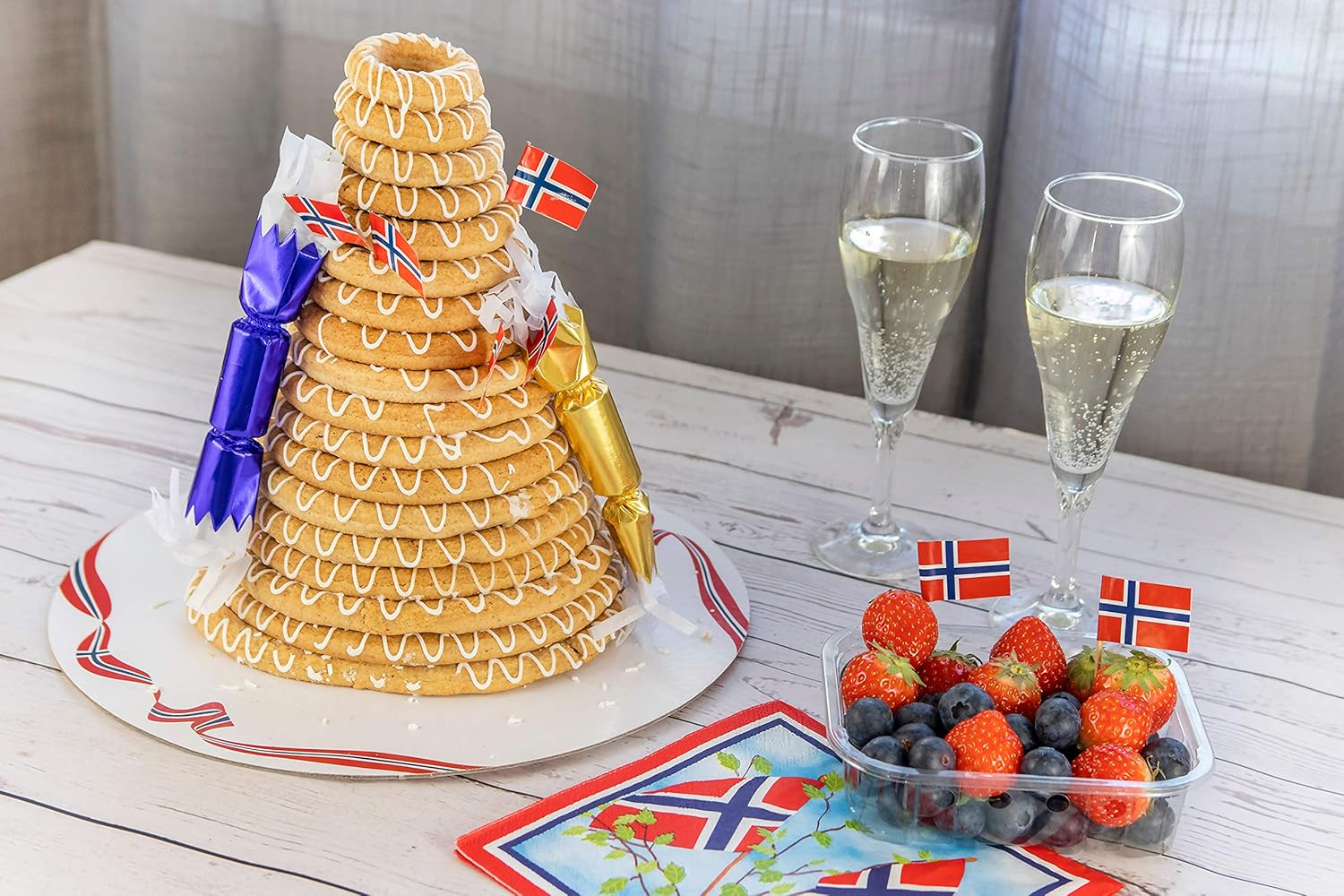 Fox Run Non-Stick Kransekake Mold, 1.75 X 8.75 X 8.75 Inches, Black image number 3