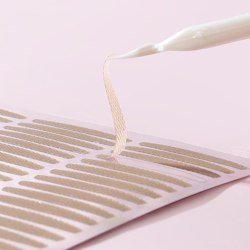 Invisible Eyelid Lifting Tape Stickers, 120Pcs Set, Natural-Look Eye Lift Strips with Application Tool, Waterproof & Hypoallergenic for Enhanced Eye Shape & Size, Clear Adhesive image number 4