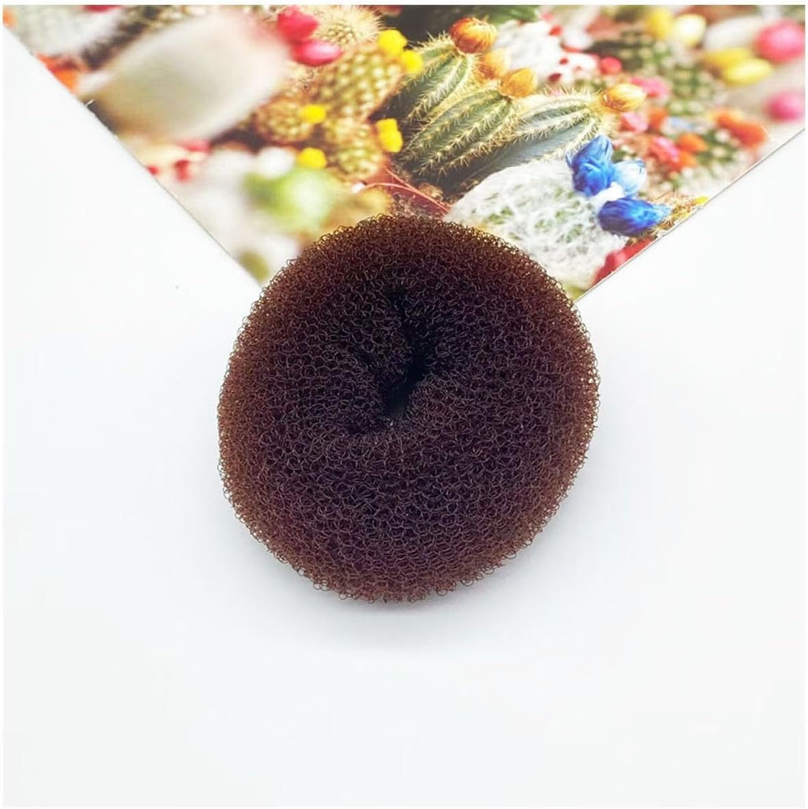 Igutrail Bun Shaper Set, 4 Brown Donut Hair Bun Makers, 20 Hairpins, 20 Hair Bands, 5 Rubber Bands, Hairstyle Aid for Updo image number 2