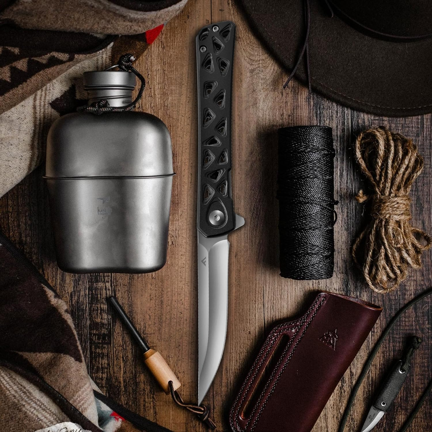 FLISSA Folding Knife, 4.5" Folding Pocket Knife, Hollow-Out Design Handle, Pocket Knife for Survival, EDC, Camping and Outdoor Activities - Green image number 2