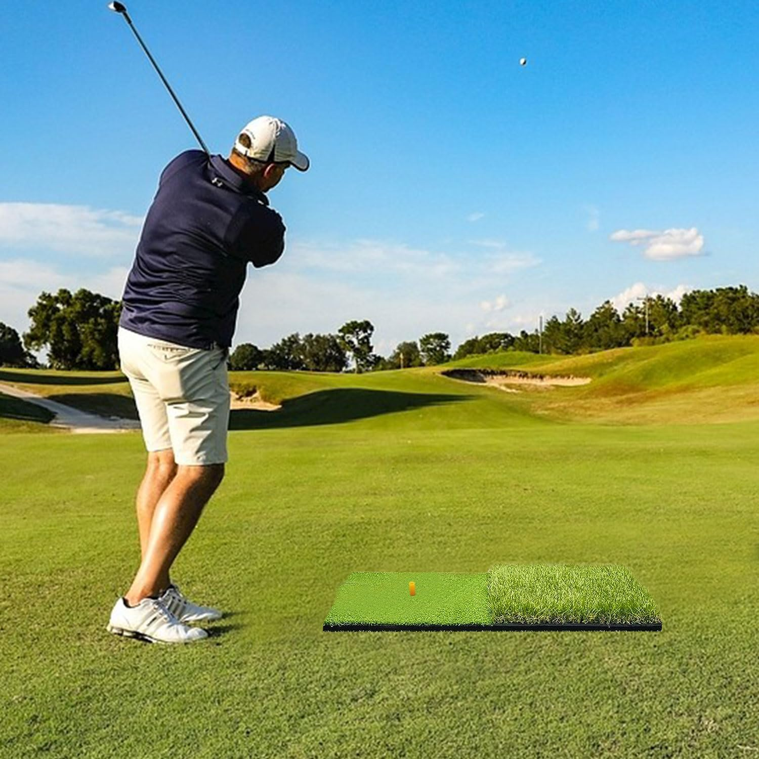 Foldable Golf Hitting Mat-Portable Golf Mat Practice Grass Mat for Indoor/Outdoor with Shock-Absorbing EVA Foam & Realistic Golf Turf Practice Mat for Driving Chipping Putting Golf Simulator, 40X60Cm