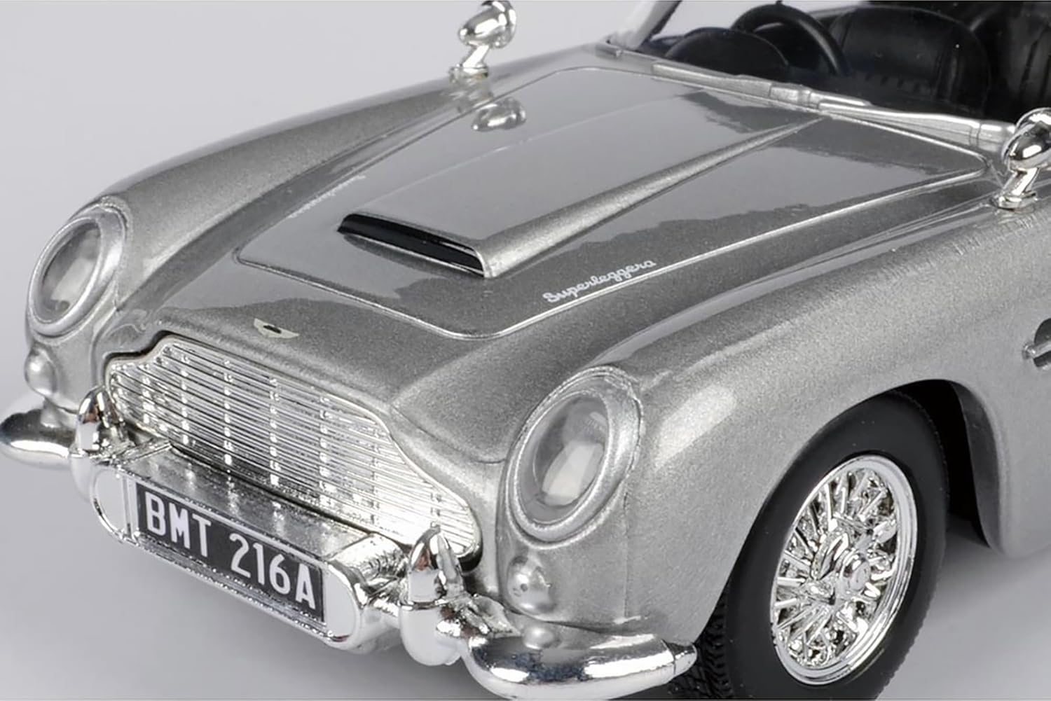 James Bond Collection - 1:24 Aston Martin Db5 image number 1