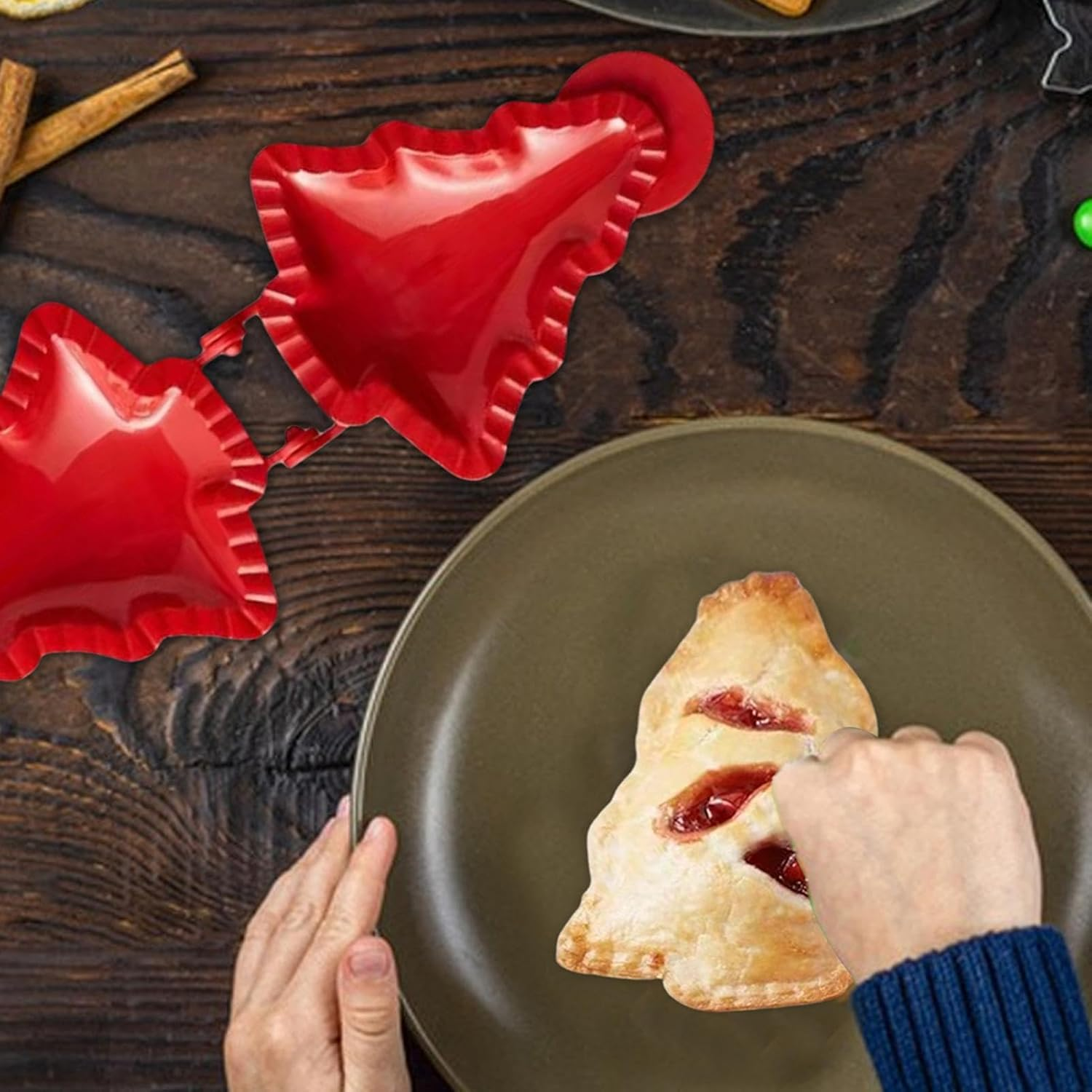 Christmas Hand Pie Making Mold - Christmas Tree Shape Mold Hand Pie Maker | Household Pocket Size Pie Dough Press Baking Molds for Meat Pies, Fruit Tarts image number 5