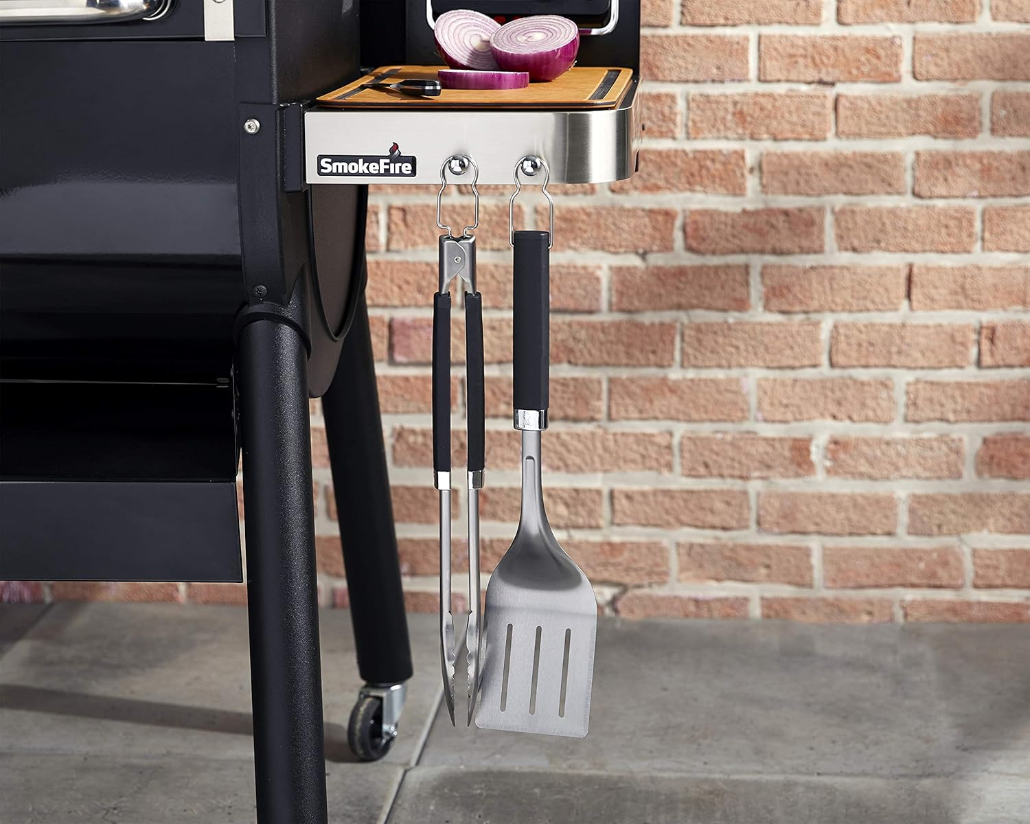 Weber Stainless Steel BBQ 3-Piecetool Set - Tongs, Spatula, Basting Brush image number 3