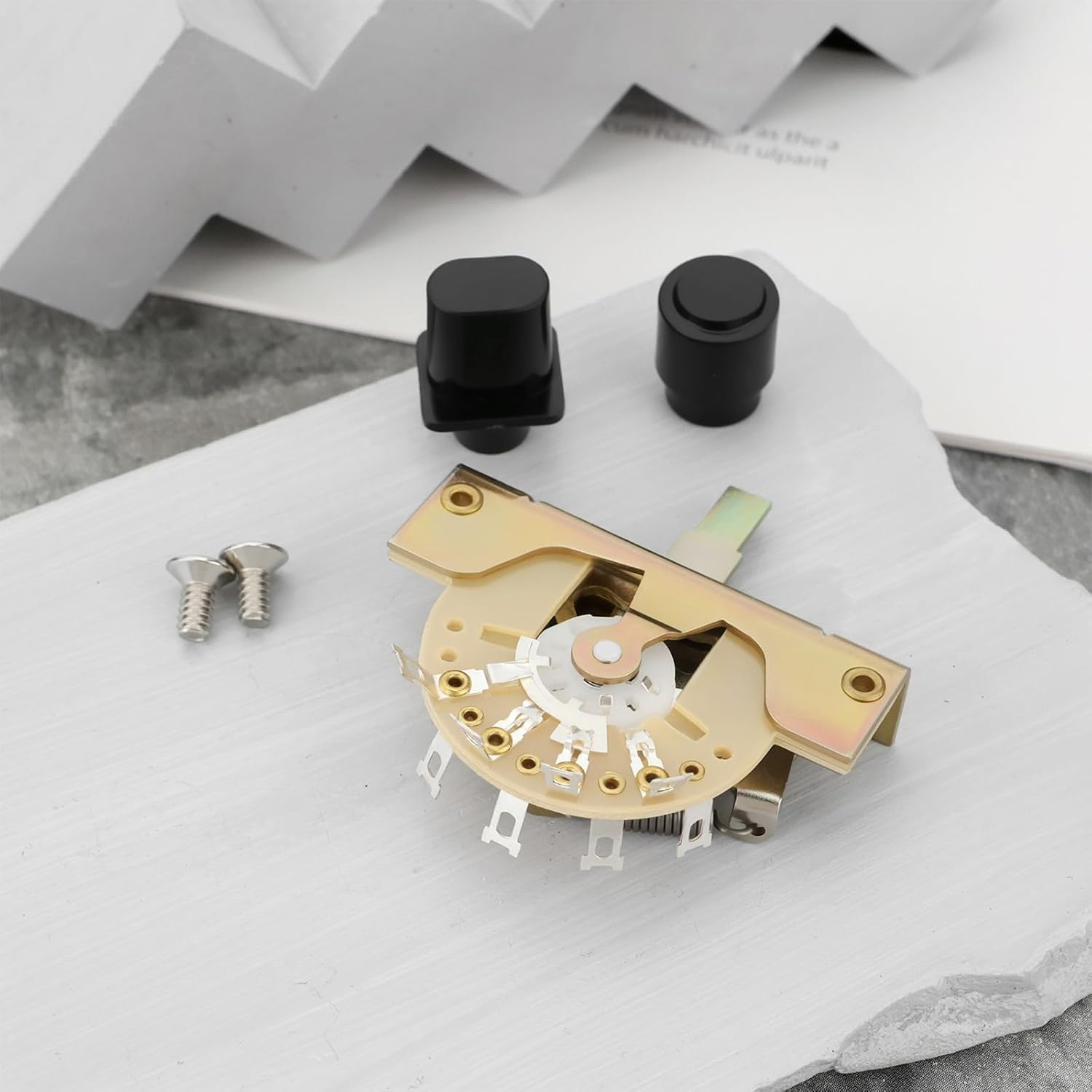 3-Way Guitar Pickup Selector Switch with 2 Knob Compatible with Telecaster Pre-1977 Compatible with Stratocaster Vintage Style