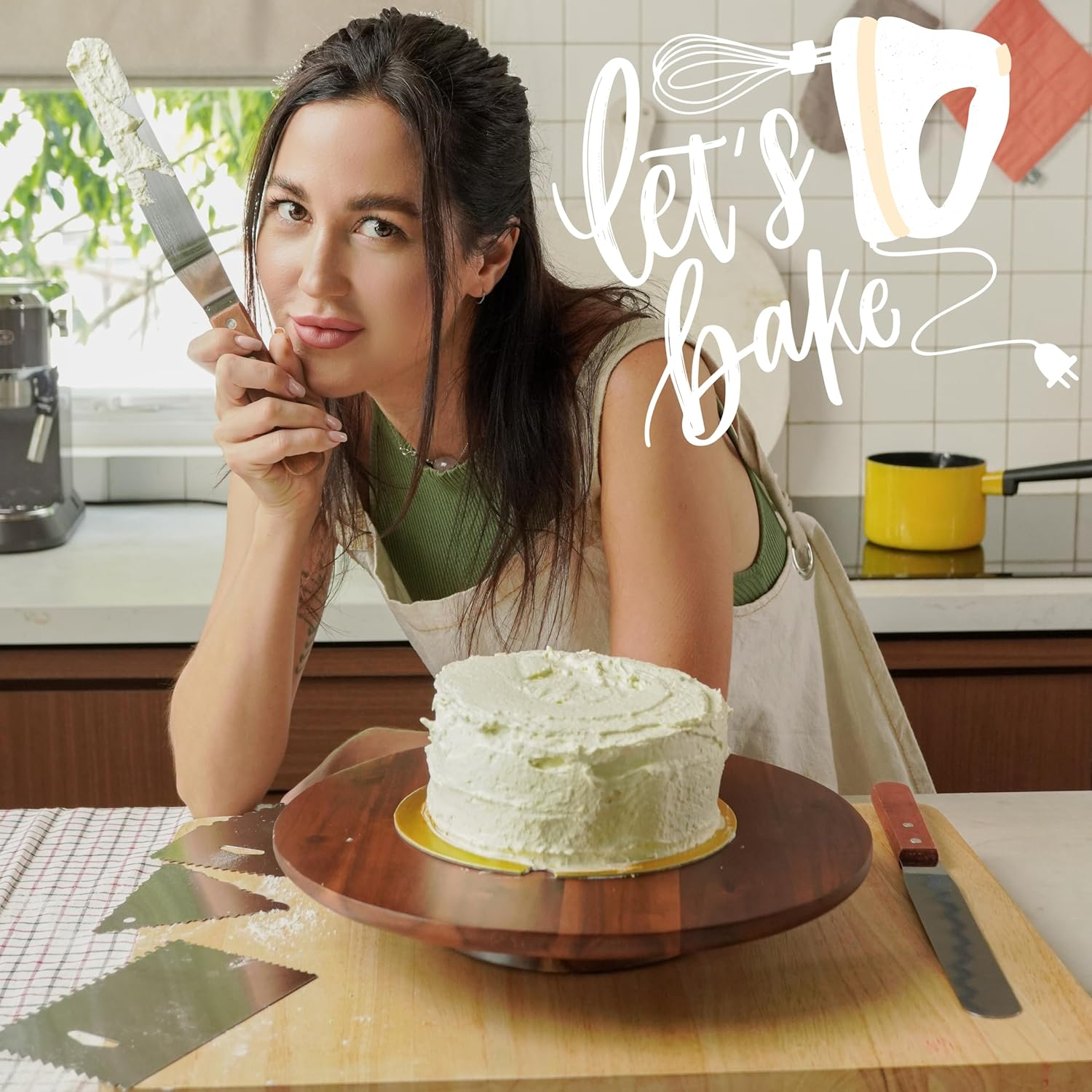 TIDITA 33 Cm Acacia Cake Stand Rotating &ndash; Rustic Cake Stand Set Turntable with 2 Icing Spatulas, 3 Smoothers &ndash; Wooden Revolving Spinner Cake Decorating Supplies - Use at Parties, Wedding (Acacia Wood) image number 5