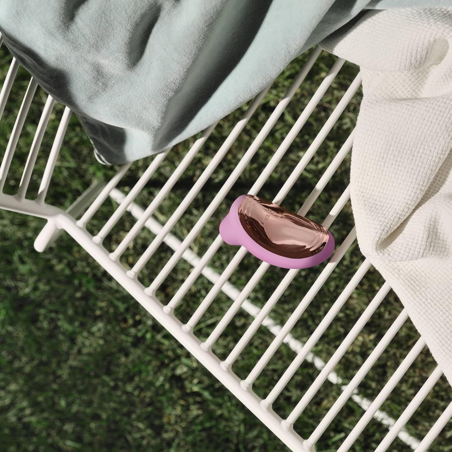 LELO SONA 2 Travel Size Female Vibrator, Mini Vibrator for Women with 12 Pleasure Settings and Sonic Wave Technology, Purple