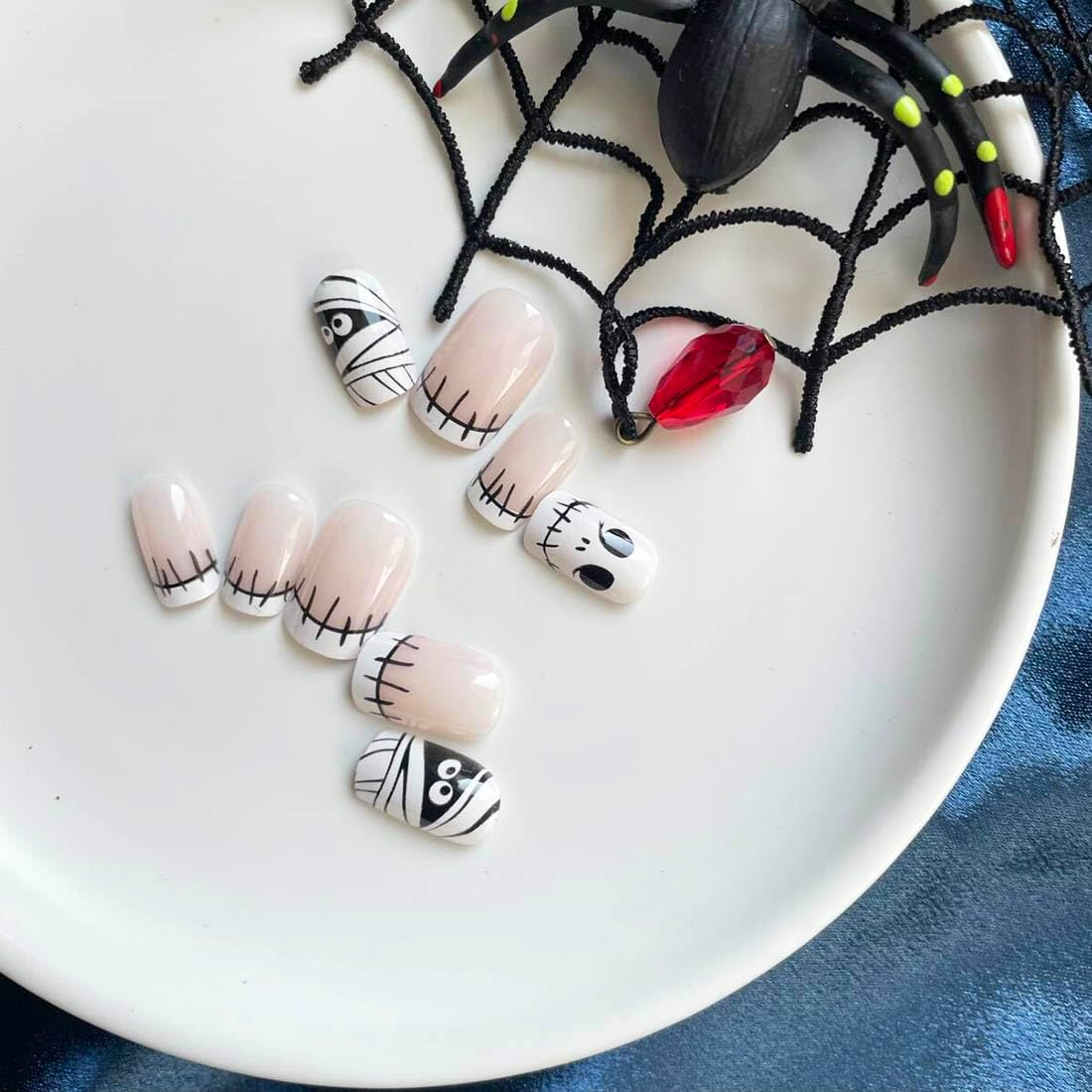 Resweky Halloween Square Skeleton Ghost Demon Nails False Pink Nude French Short False Nails Full Cover Acrylic Nails for Women and Girls (Pink 2, L) image number 5