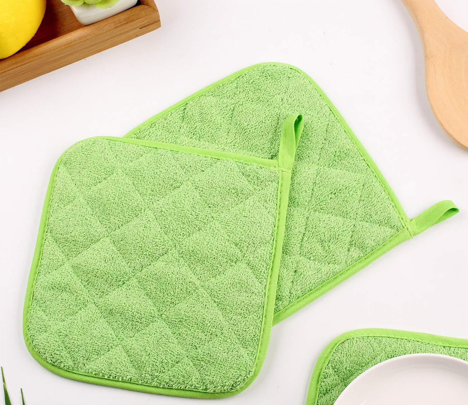 Pot Holders for Kitchen Clearance,Heat Resistant Potholder, Hot Pads, Oven Potholders Bulk, Cloth Pot Holders for Cooking and Baking 4 Pack Green image number 3